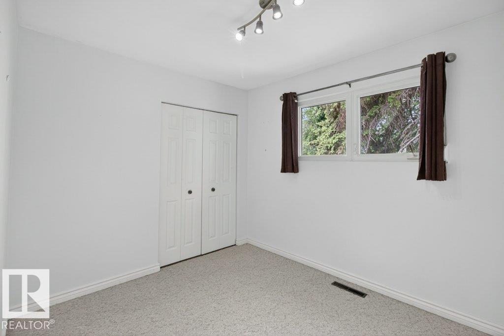 Photo 17 at 6616 95 Avenue NW, Ottewell, Edmonton