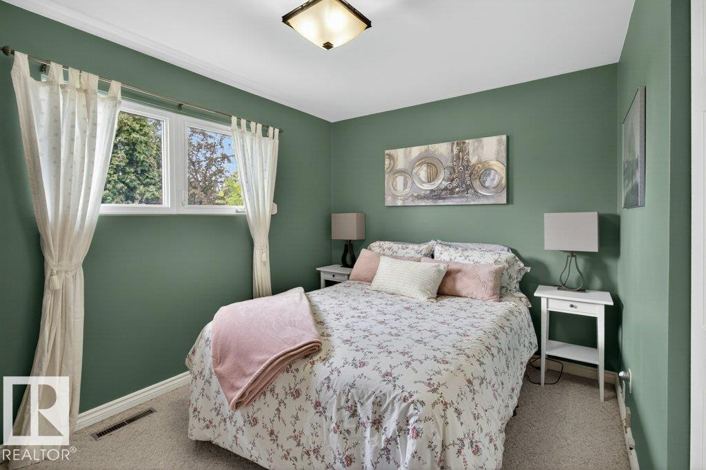 Photo 18 at 6616 95 Avenue NW, Ottewell, Edmonton