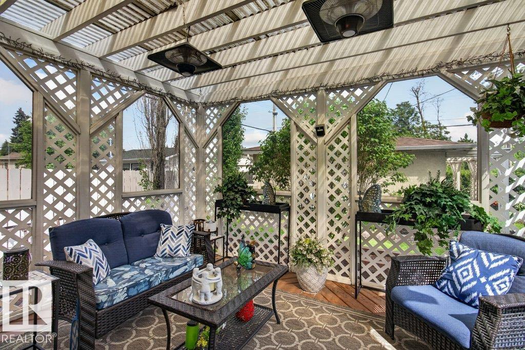 Photo 37 at 6616 95 Avenue NW, Ottewell, Edmonton
