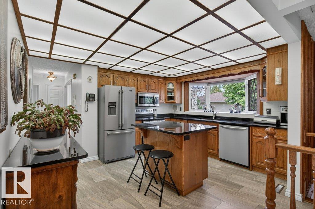 Photo 8 at 6616 95 Avenue NW, Ottewell, Edmonton