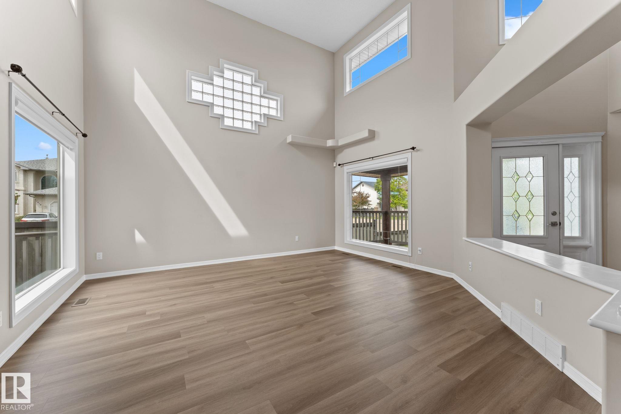 Photo 13 at 1611 Forbes Way NW, Falconer Heights, Edmonton