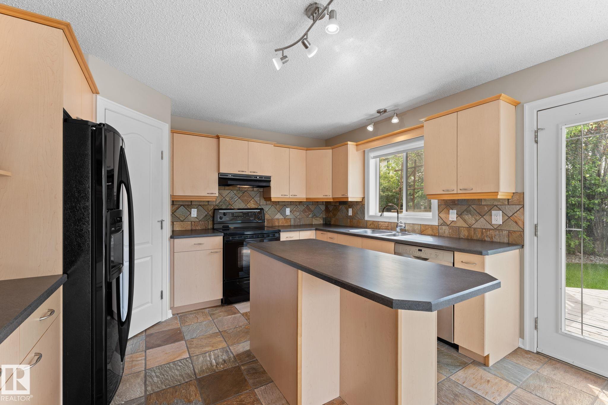 Photo 26 at 1611 Forbes Way NW, Falconer Heights, Edmonton