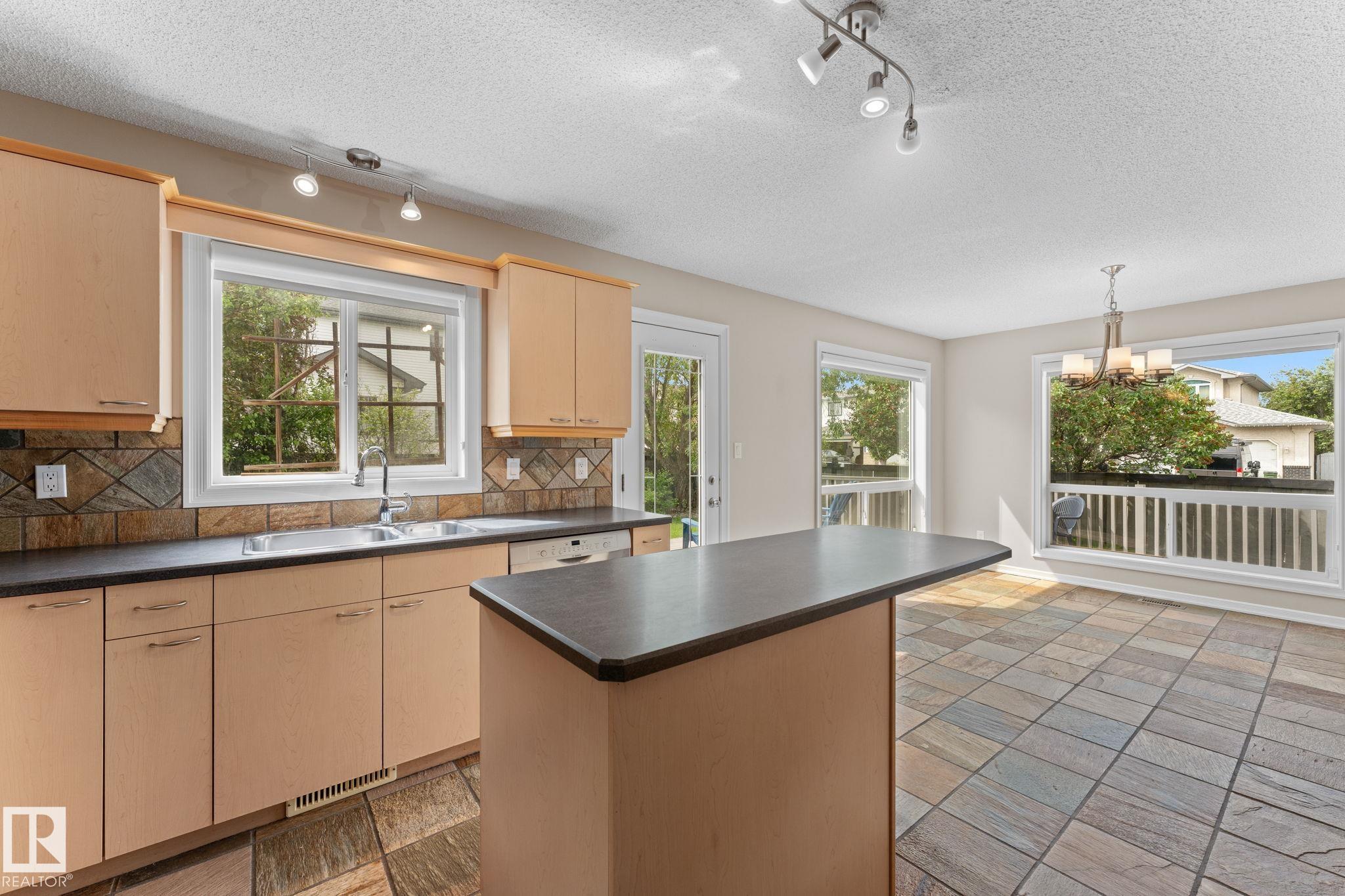 Photo 27 at 1611 Forbes Way NW, Falconer Heights, Edmonton