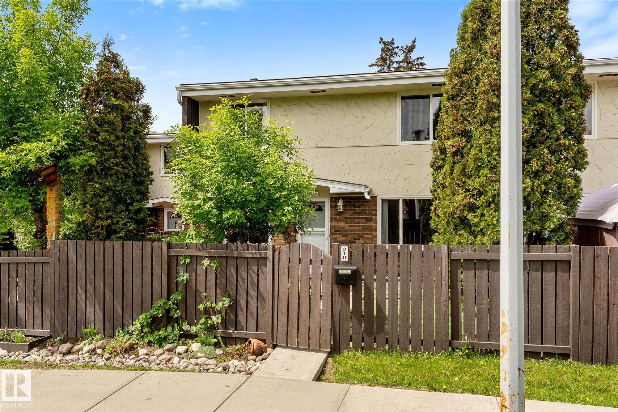 Photo 30 at 210 Roseland Village NW, Northmount, Edmonton