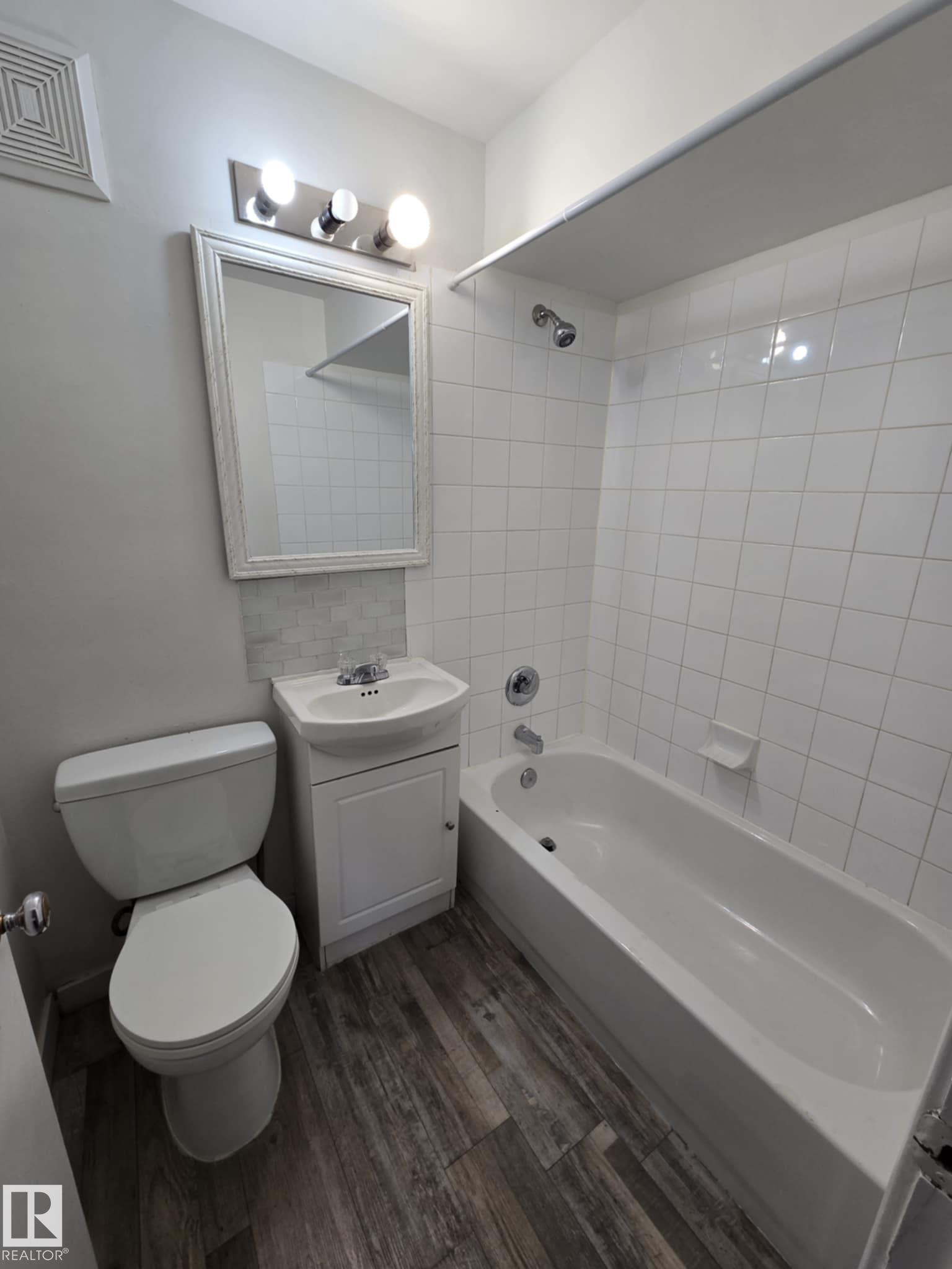 Photo 13 at 6422 132 Avenue NW, Belvedere, Edmonton