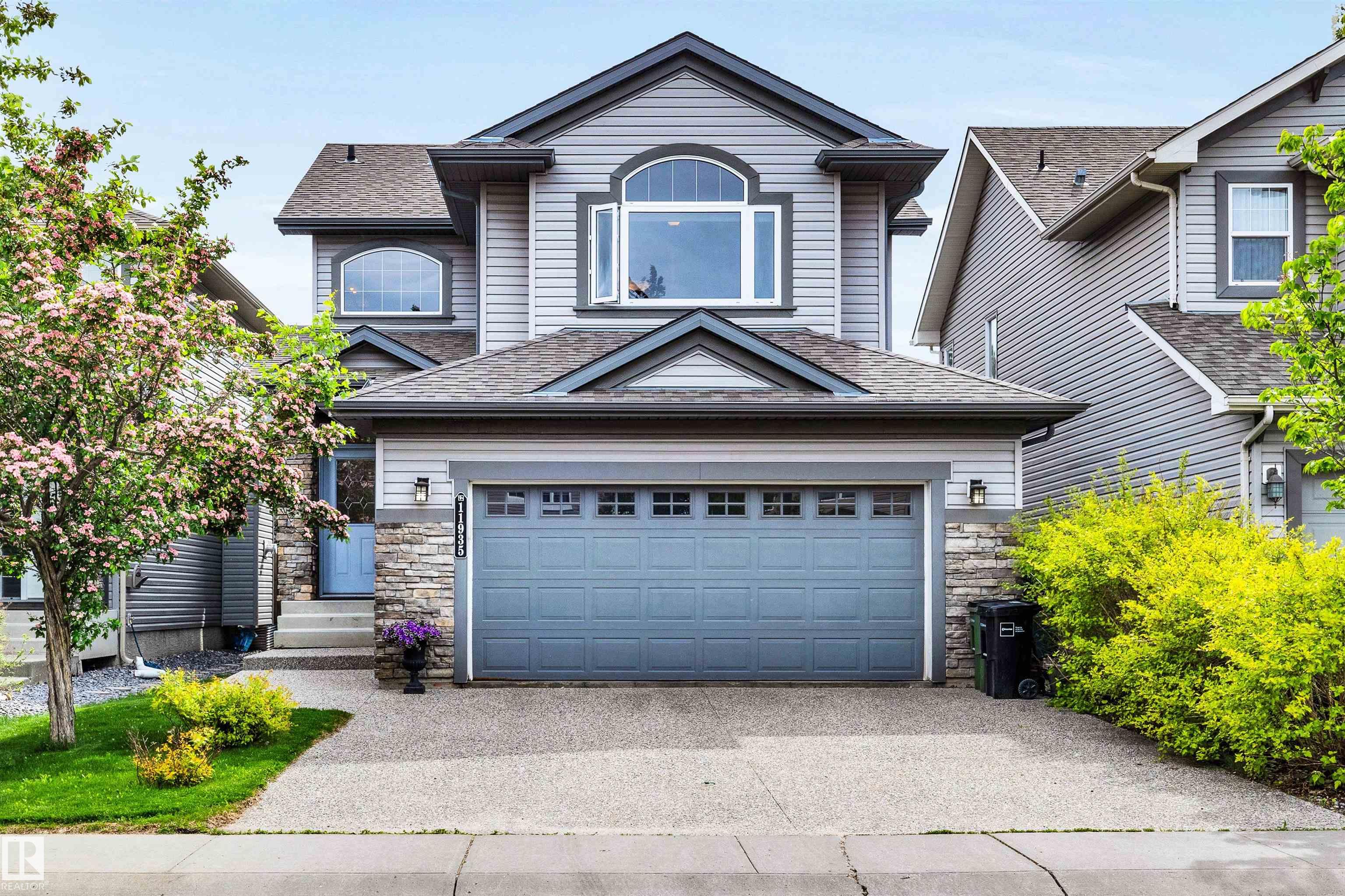 11935 21 Avenue SW, Rutherford, Edmonton