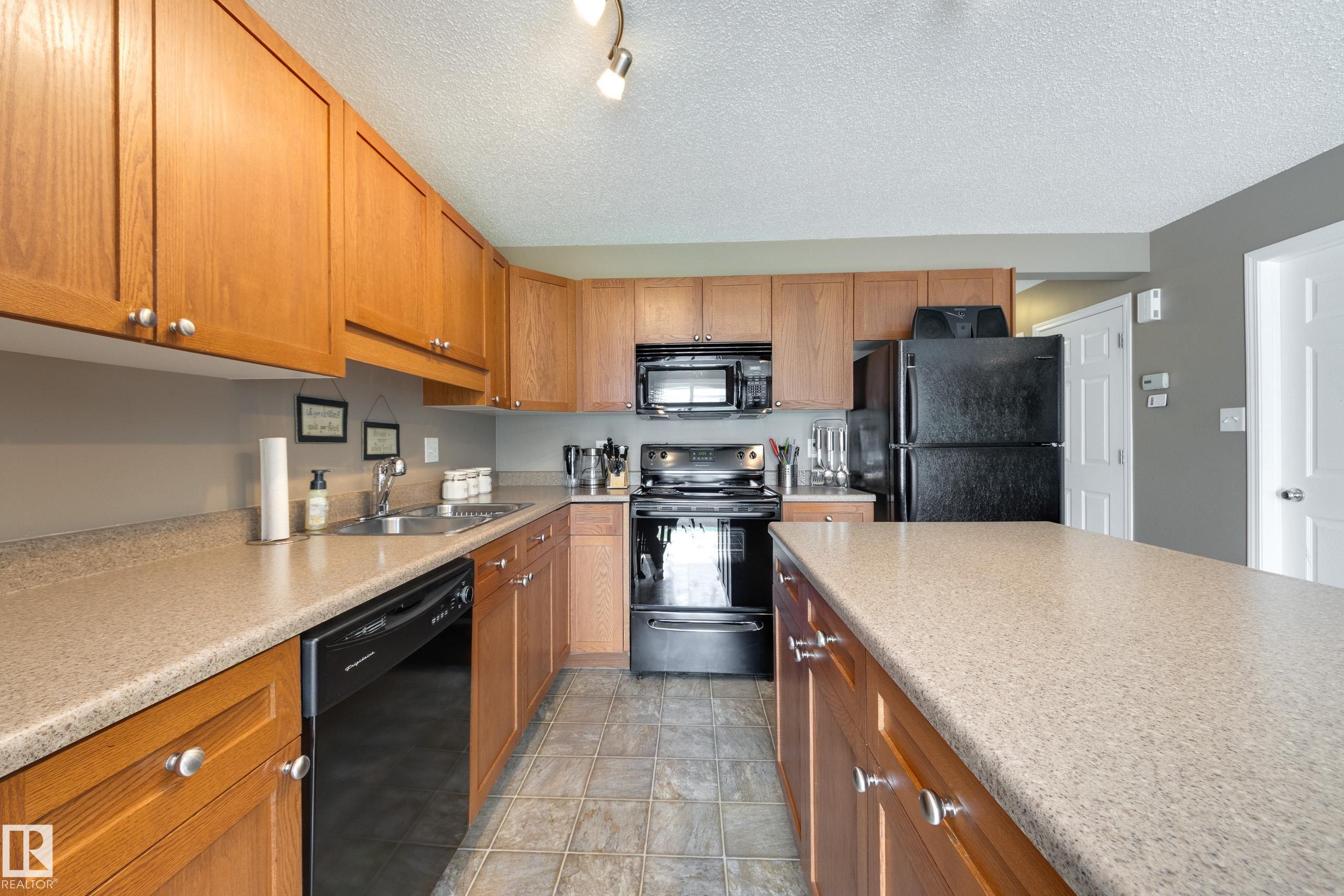 Photo 14 at 20111 56 Avenue NW, The Hamptons, Edmonton