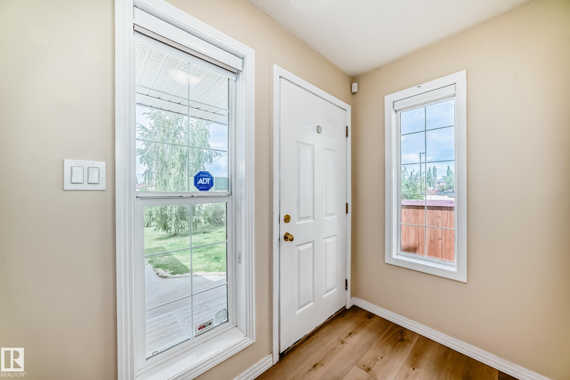 3711 22a Street NW, Wild Rose, Edmonton