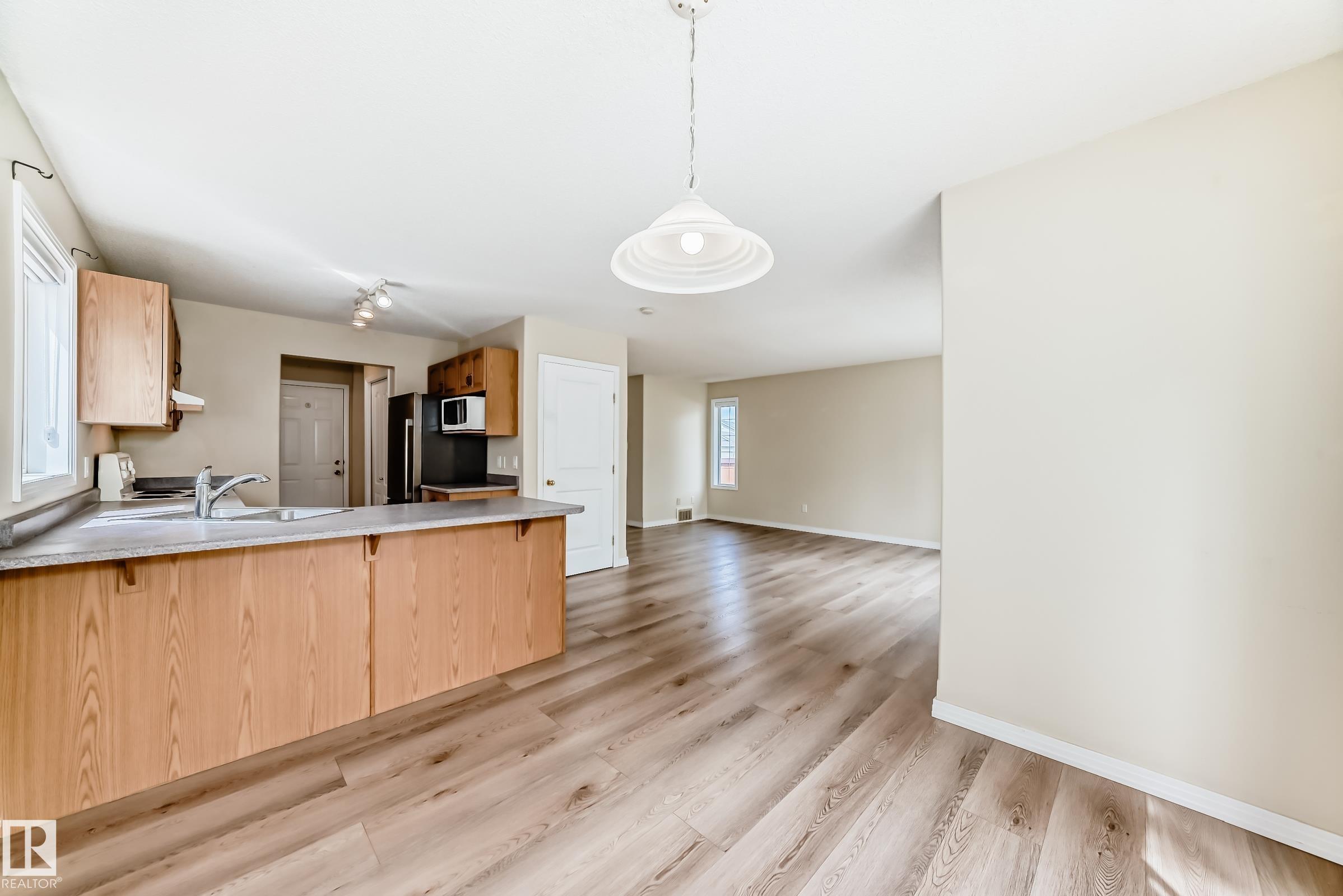 Photo 10 at 3711 22a Street NW, Wild Rose, Edmonton