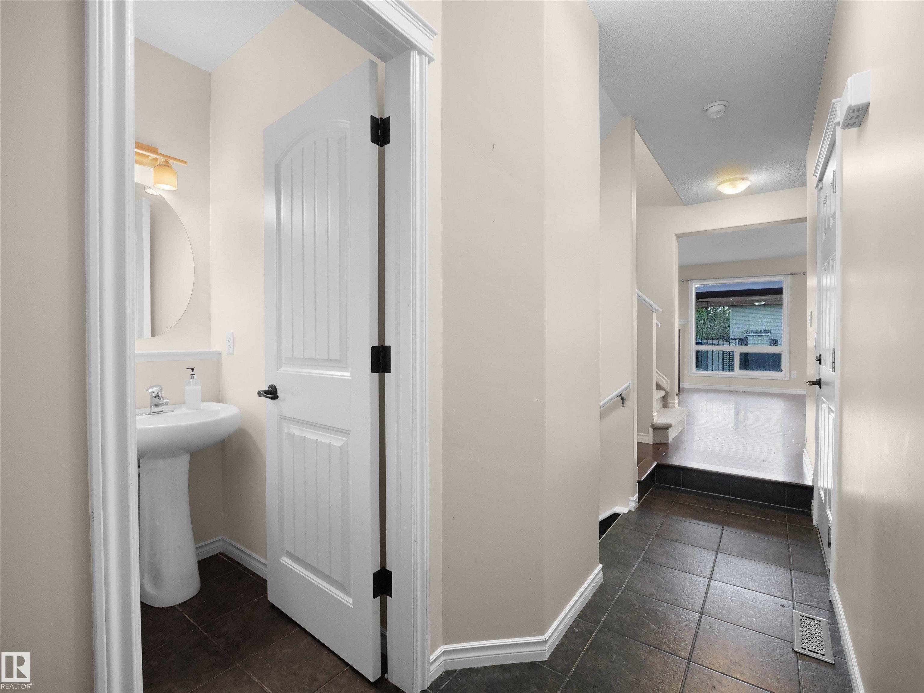 21316 45a Avenue NW, The Hamptons, Edmonton