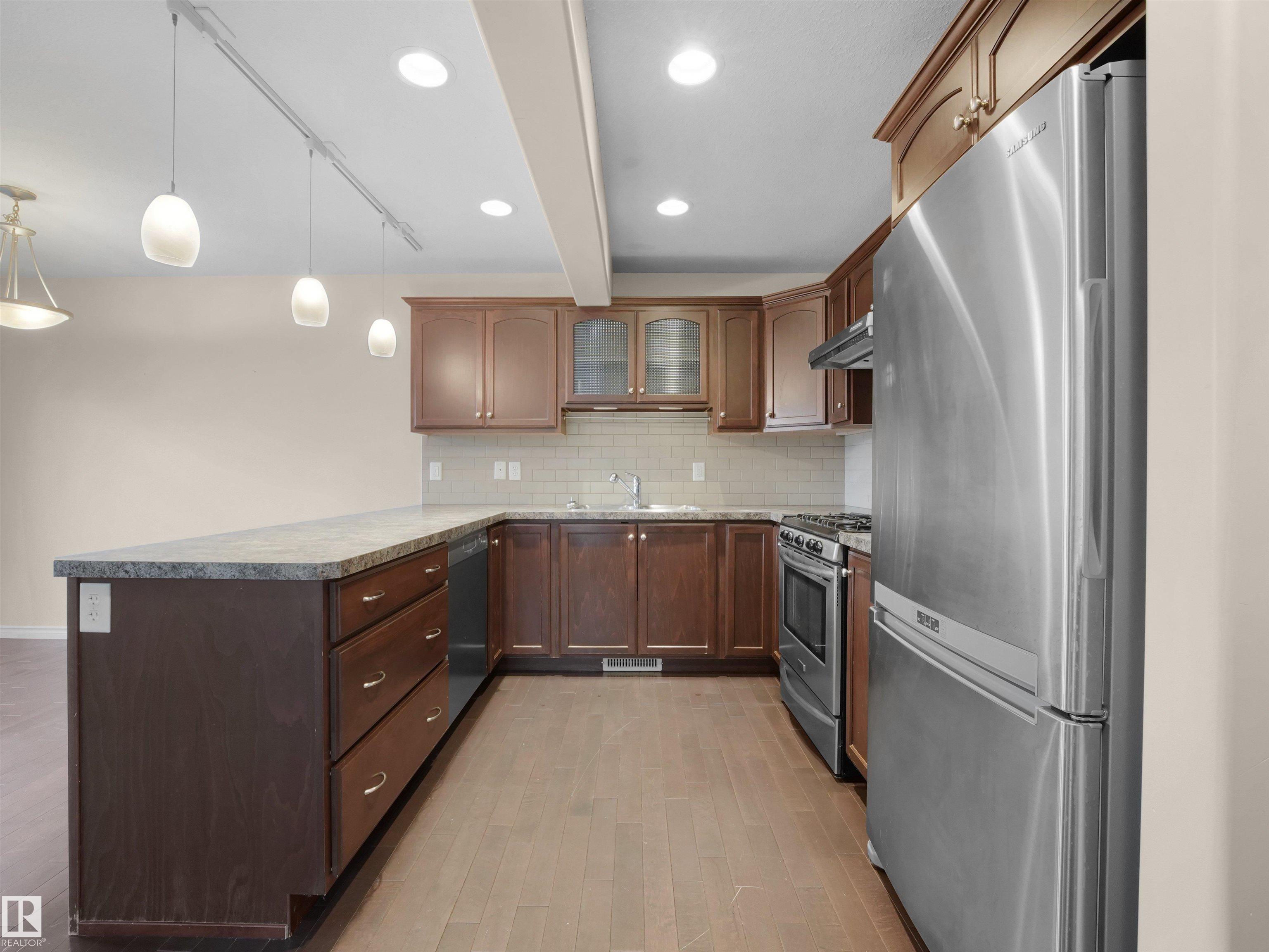 Photo 6 at 21316 45a Avenue NW, The Hamptons, Edmonton