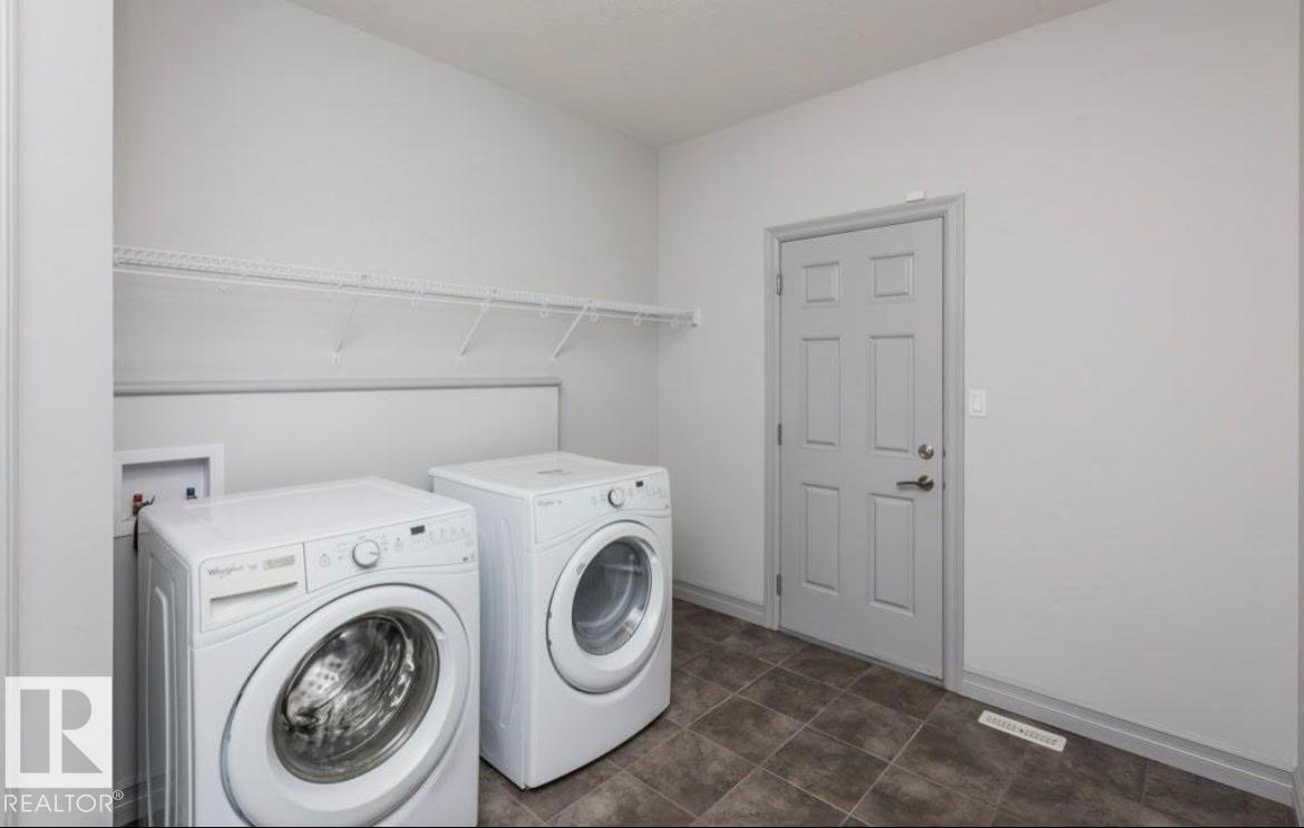 Photo 20 at 5912 19 Avenue SW, Walker, Edmonton