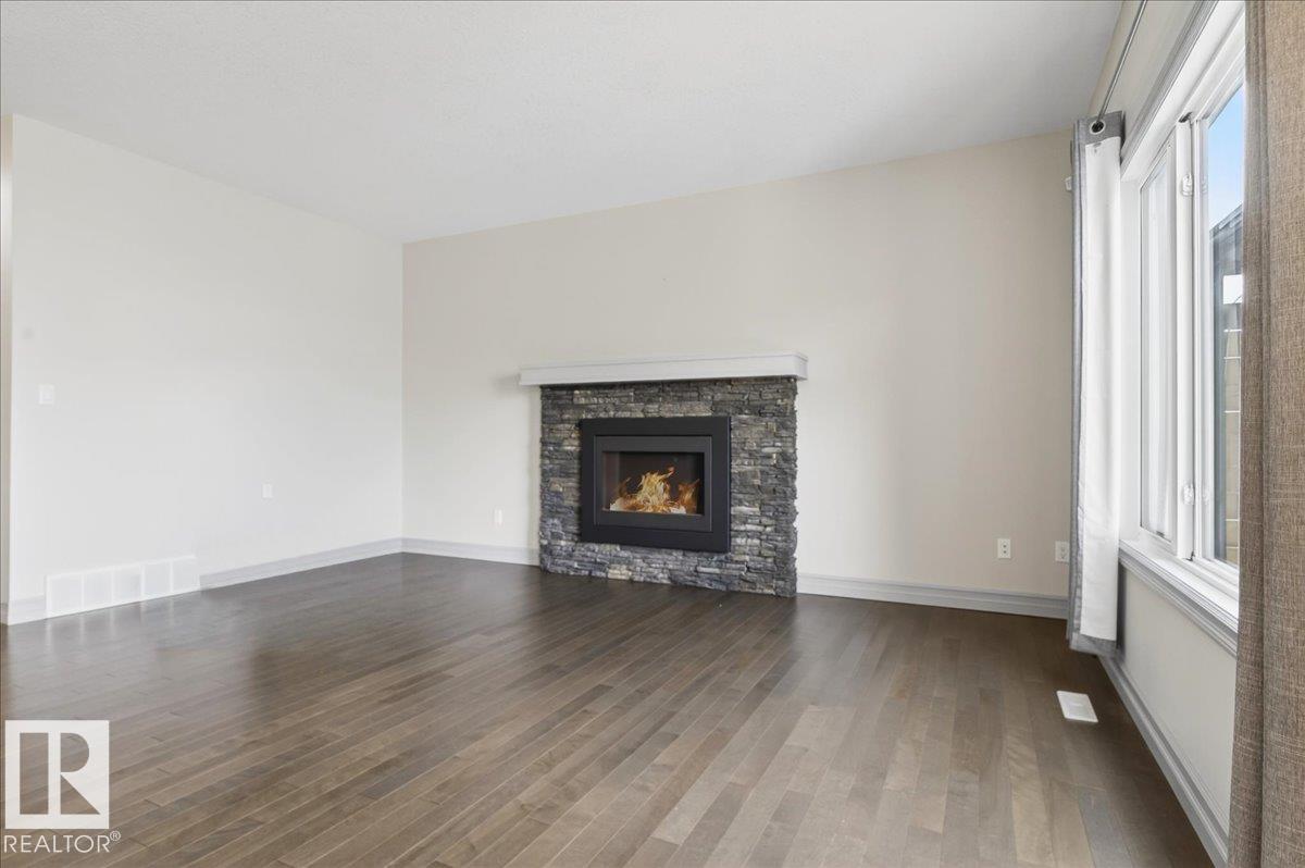 Photo 6 at 5912 19 Avenue SW, Walker, Edmonton