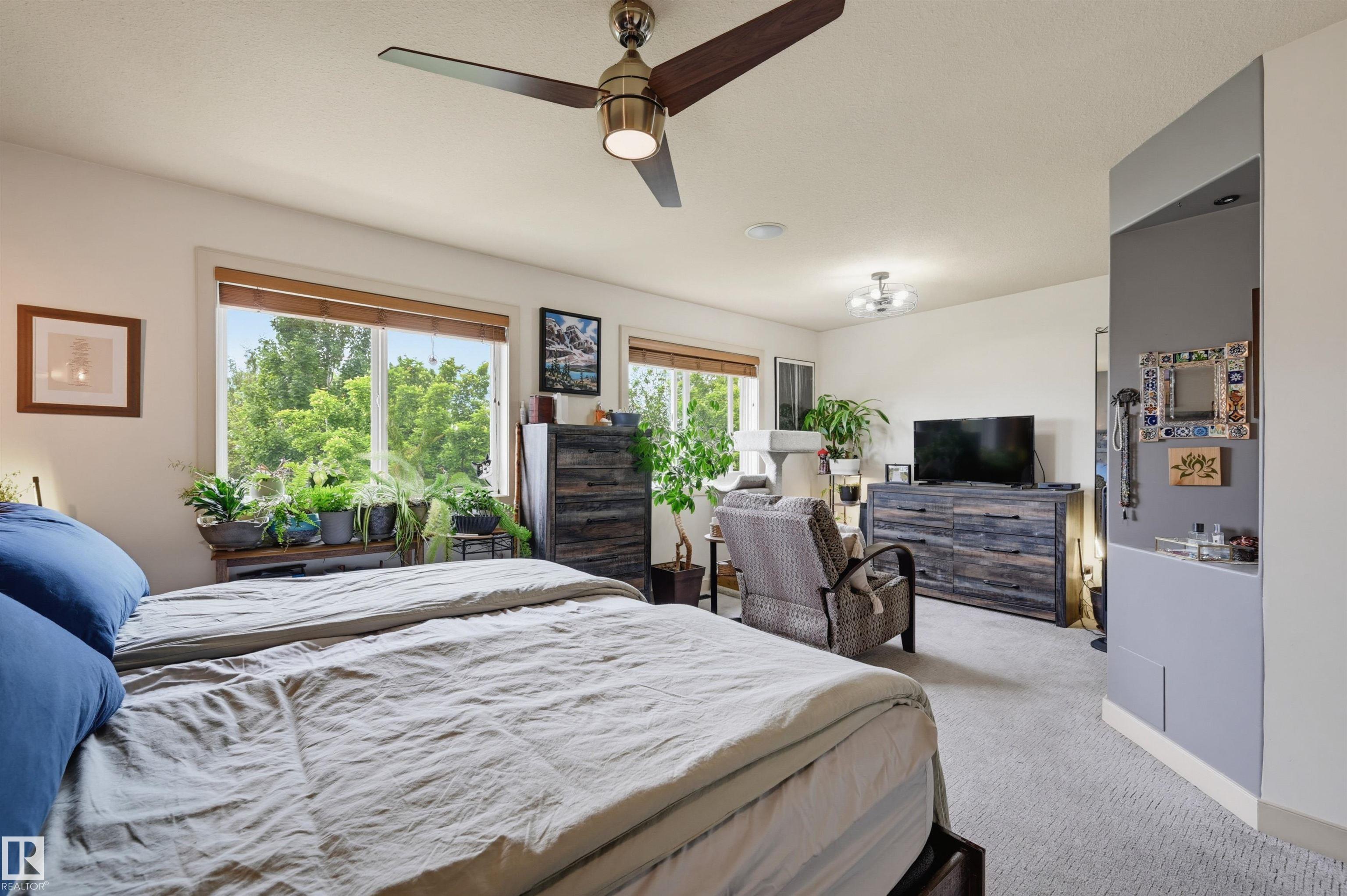 Photo 23 at 60 - 2565 Hanna Crescent NW, Haddow, Edmonton