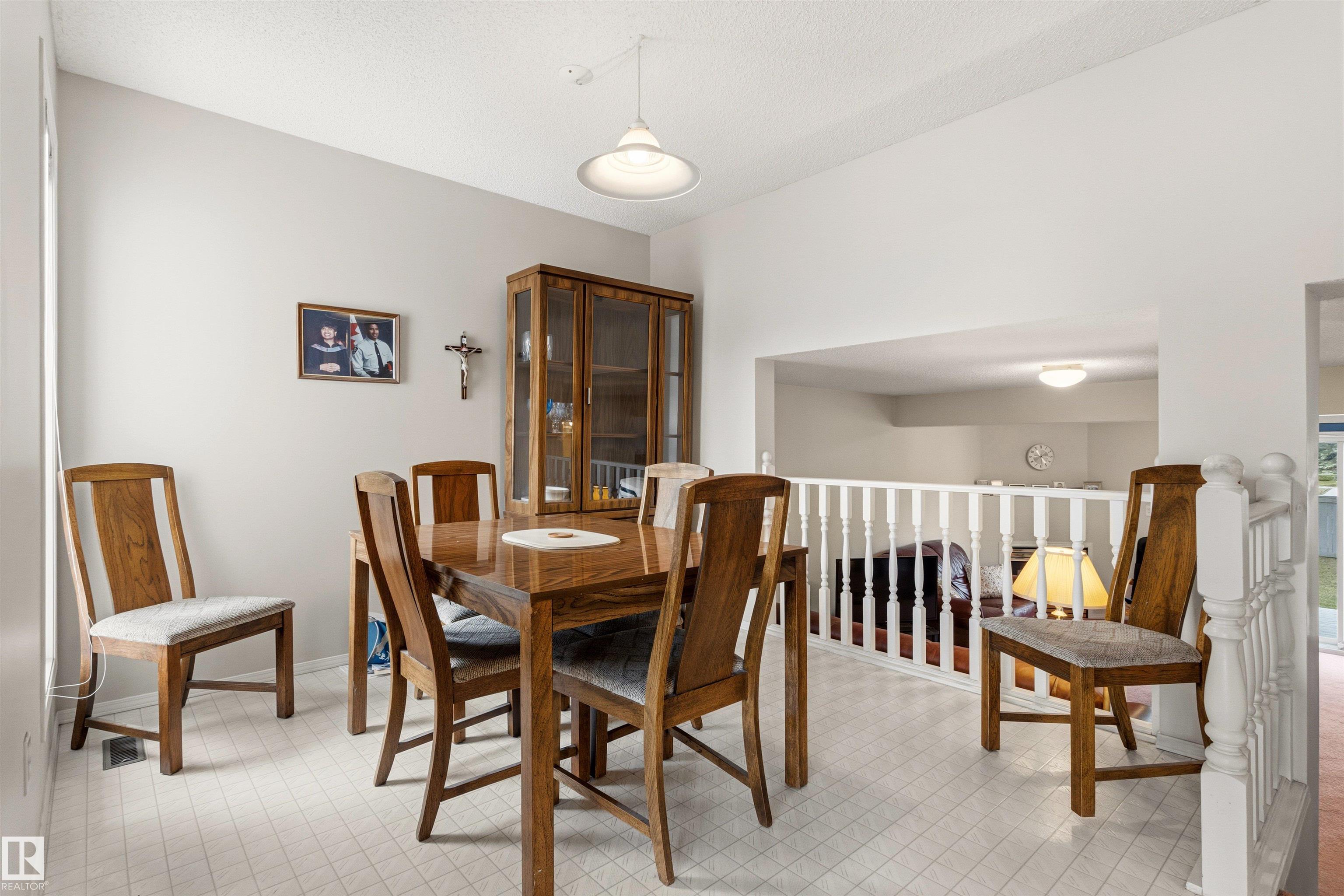 Photo 12 at 12 - 3311 58 Street NW, Tawa, Edmonton