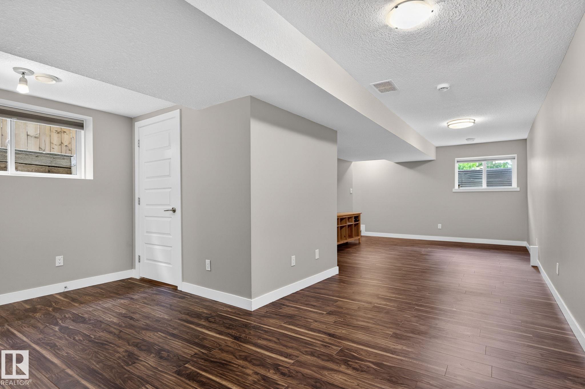 Photo 34 at 8506 80 Avenue NW, King Edward Park, Edmonton