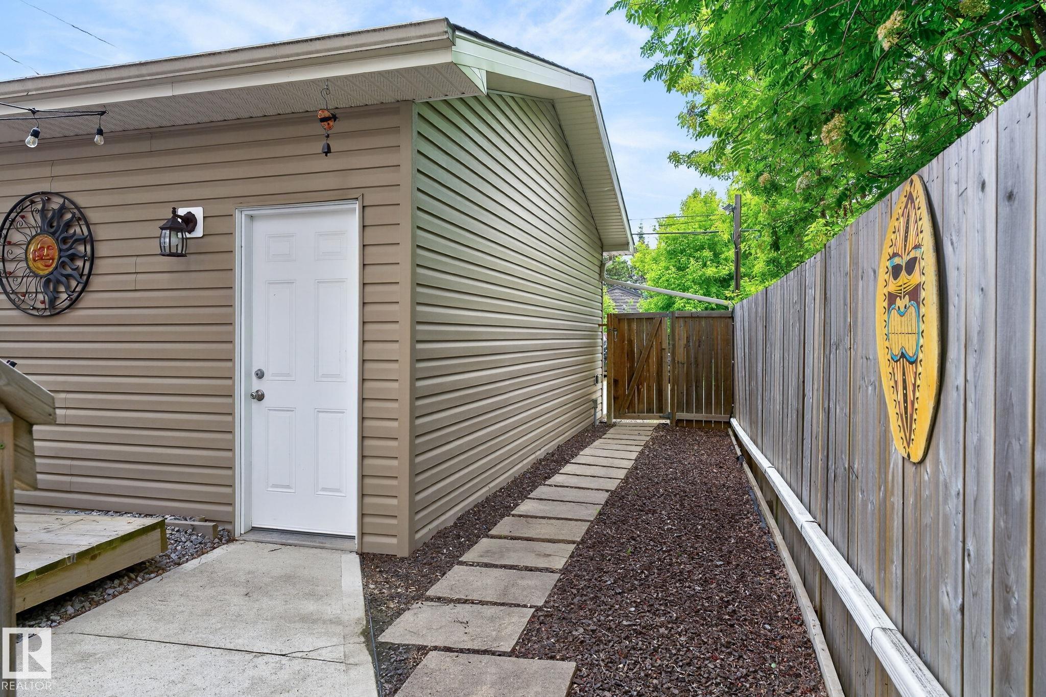 Photo 44 at 8506 80 Avenue NW, King Edward Park, Edmonton