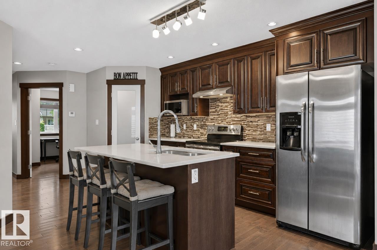 Photo 8 at 8506 80 Avenue NW, King Edward Park, Edmonton