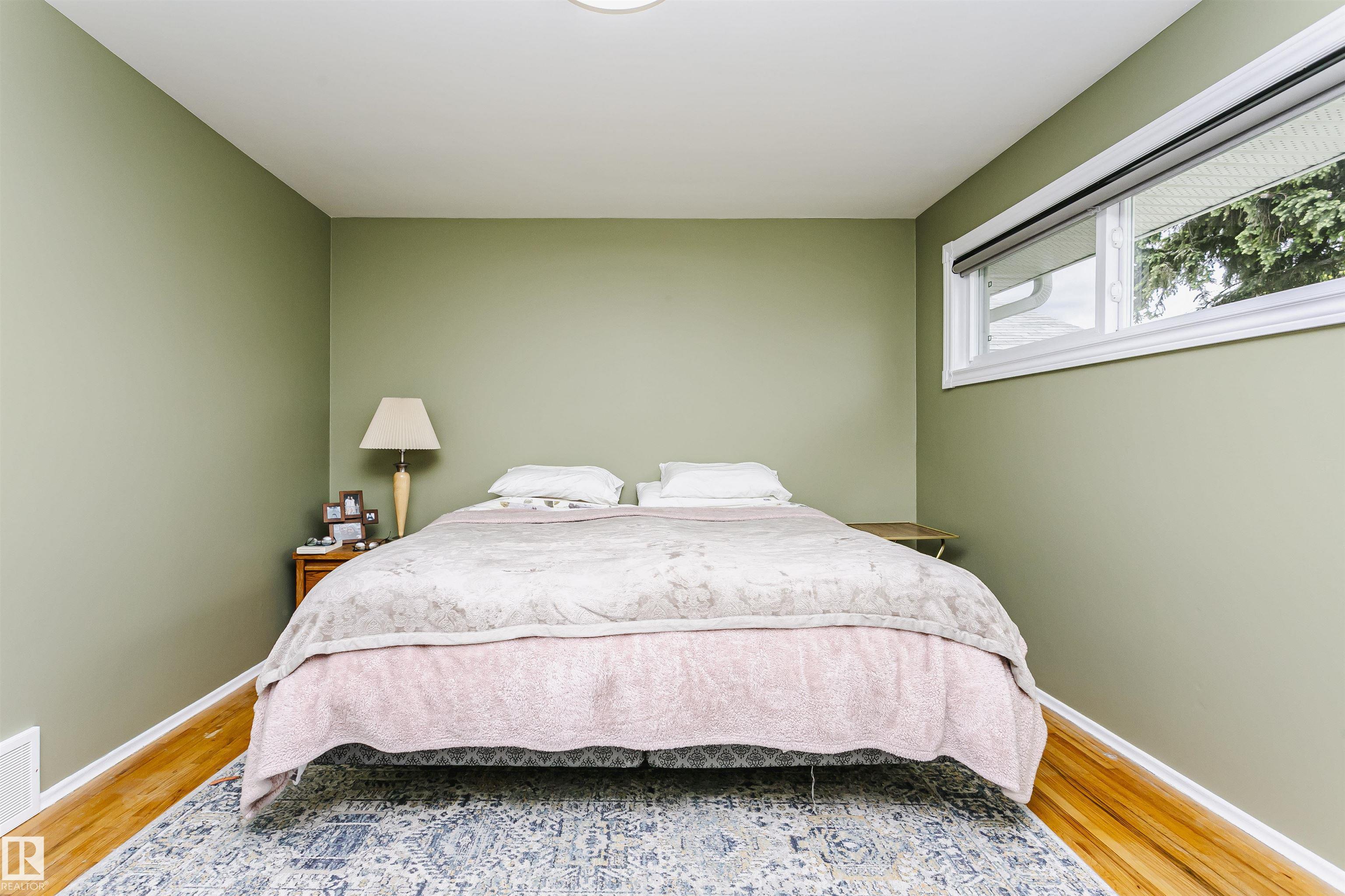 Photo 22 at 8628 64 Avenue NW, Argyll, Edmonton