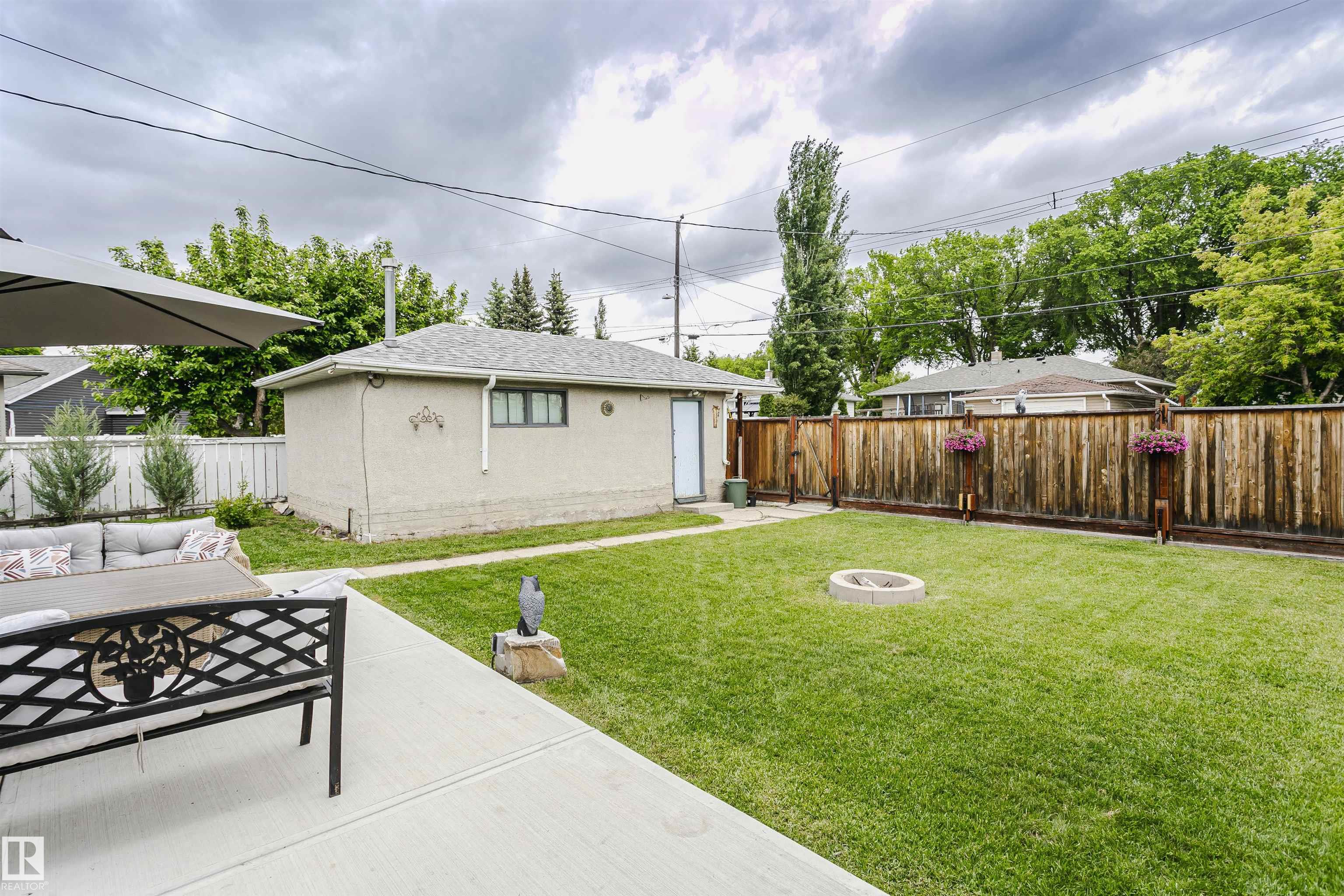 Photo 37 at 8628 64 Avenue NW, Argyll, Edmonton