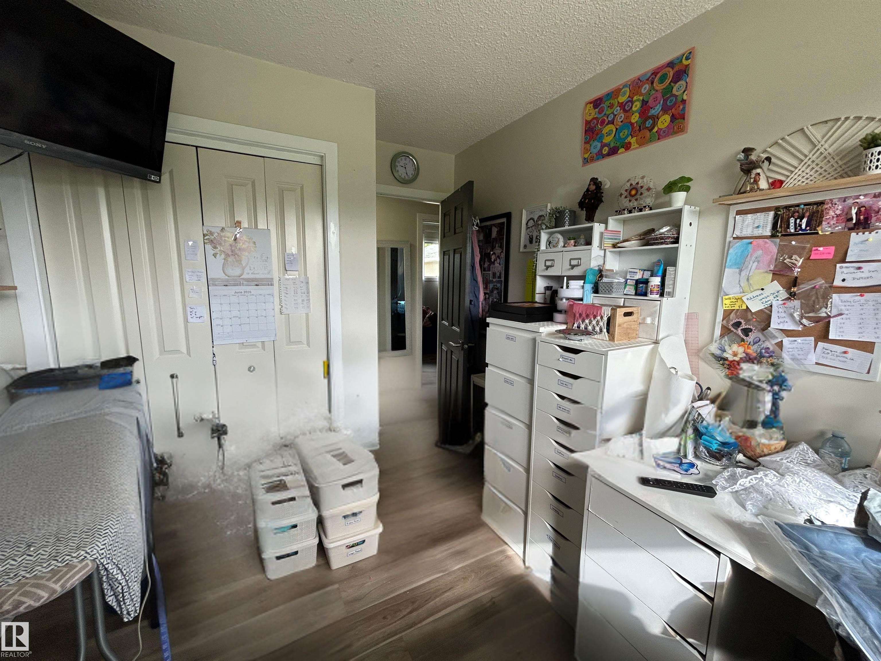Photo 13 at 10924 30 Street NW, Rundle Heights, Edmonton