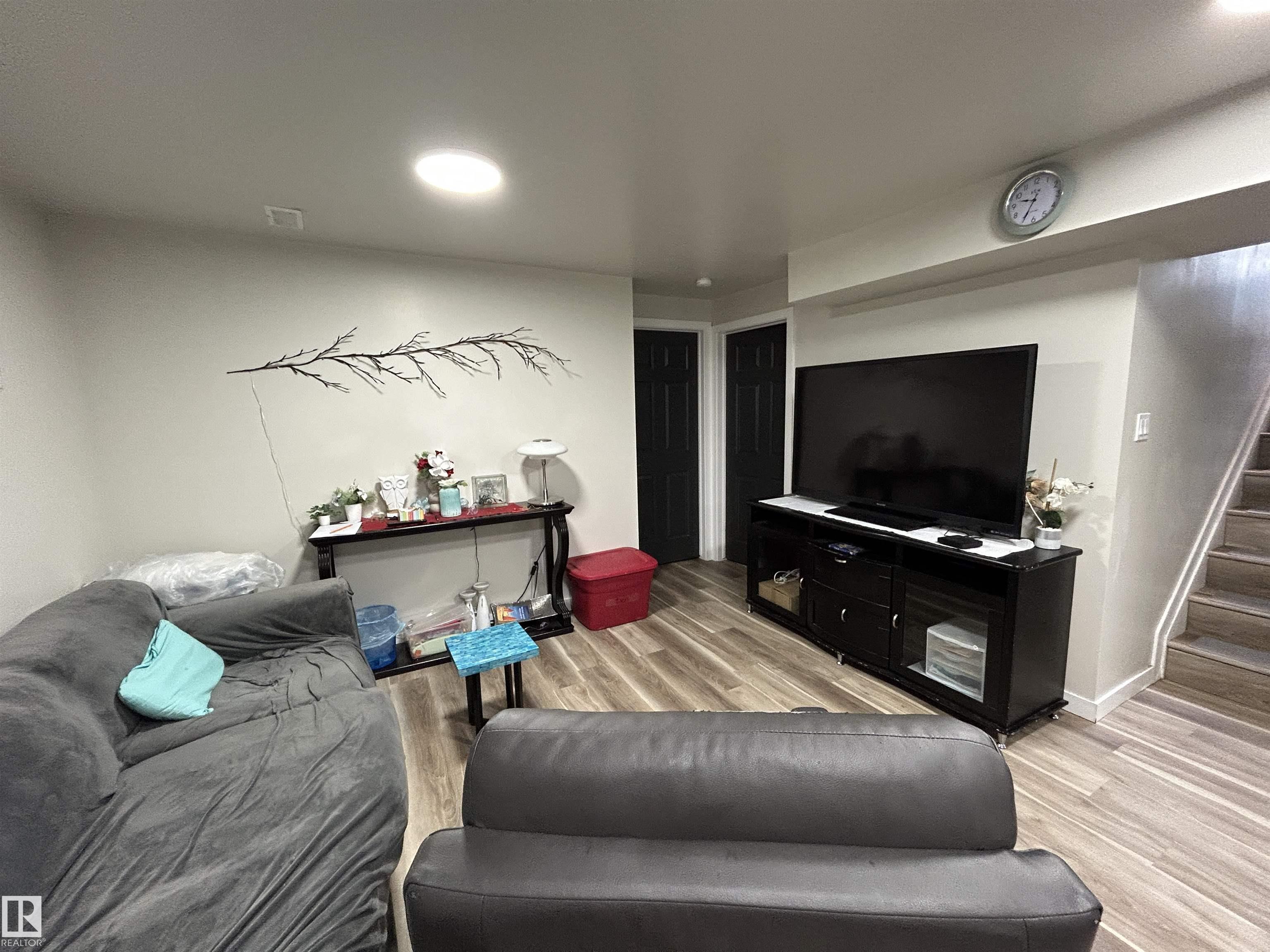 Photo 15 at 10924 30 Street NW, Rundle Heights, Edmonton