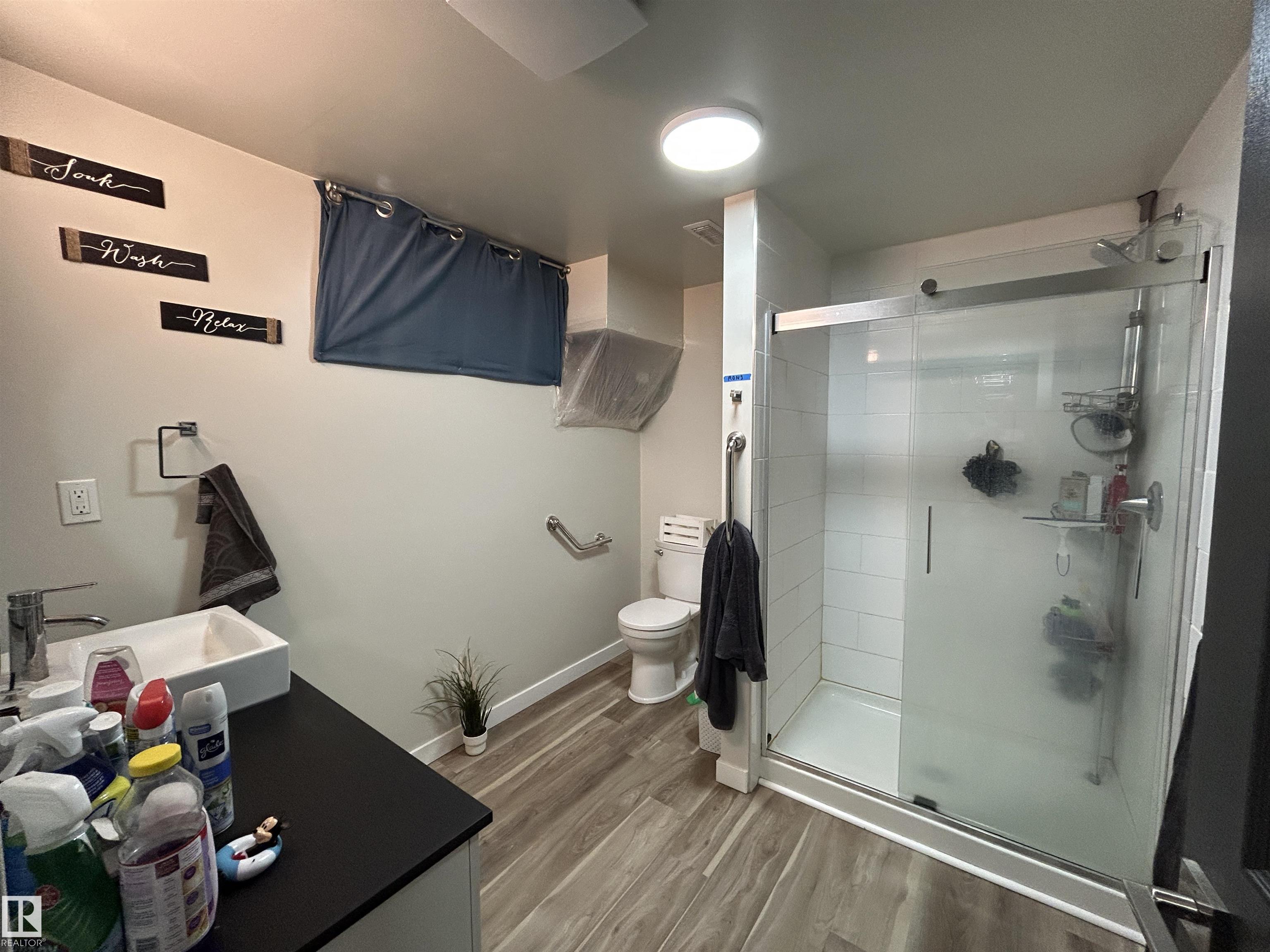 Photo 17 at 10924 30 Street NW, Rundle Heights, Edmonton