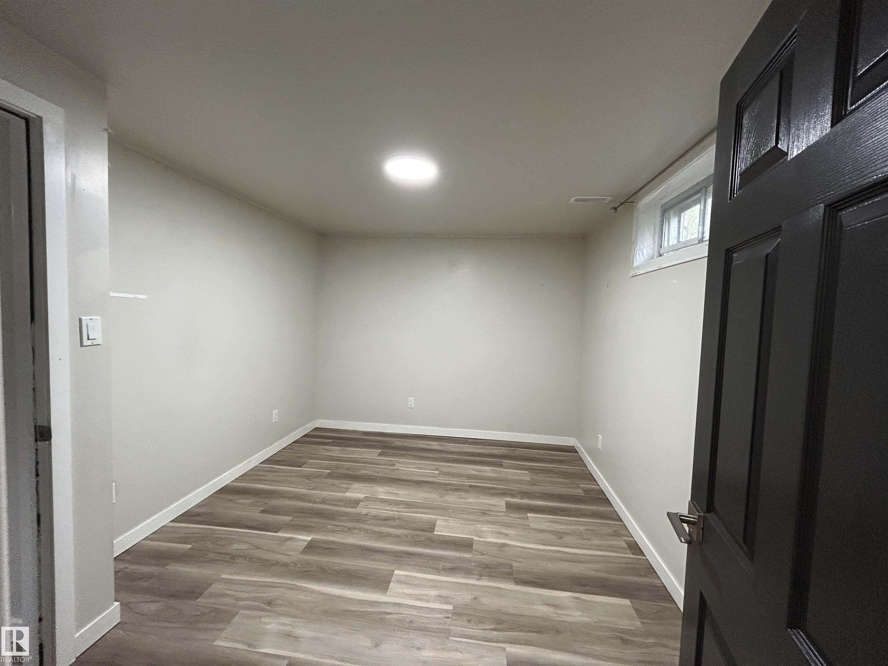 Photo 21 at 10924 30 Street NW, Rundle Heights, Edmonton