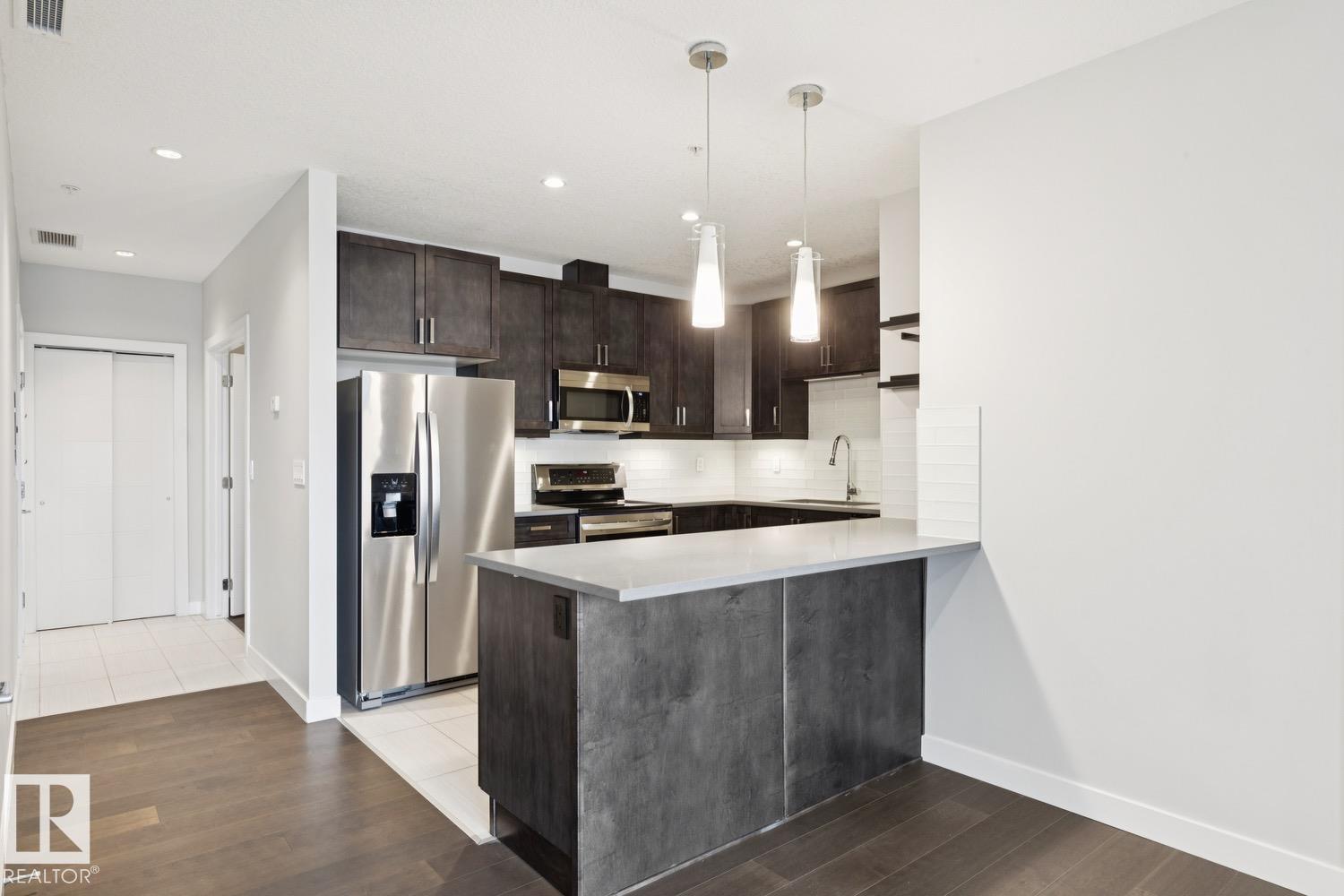Photo 15 at 809 - 10238 103 Street NW, Downtown, Edmonton
