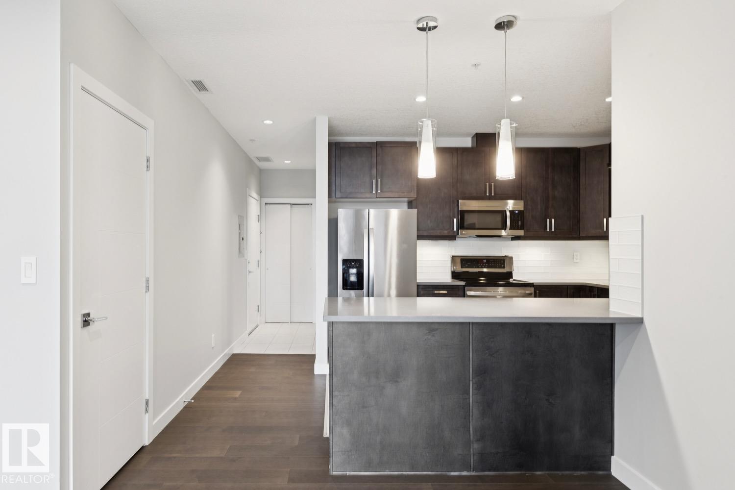 Photo 16 at 809 - 10238 103 Street NW, Downtown, Edmonton