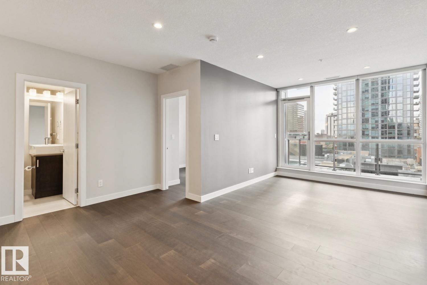 Photo 19 at 809 - 10238 103 Street NW, Downtown, Edmonton
