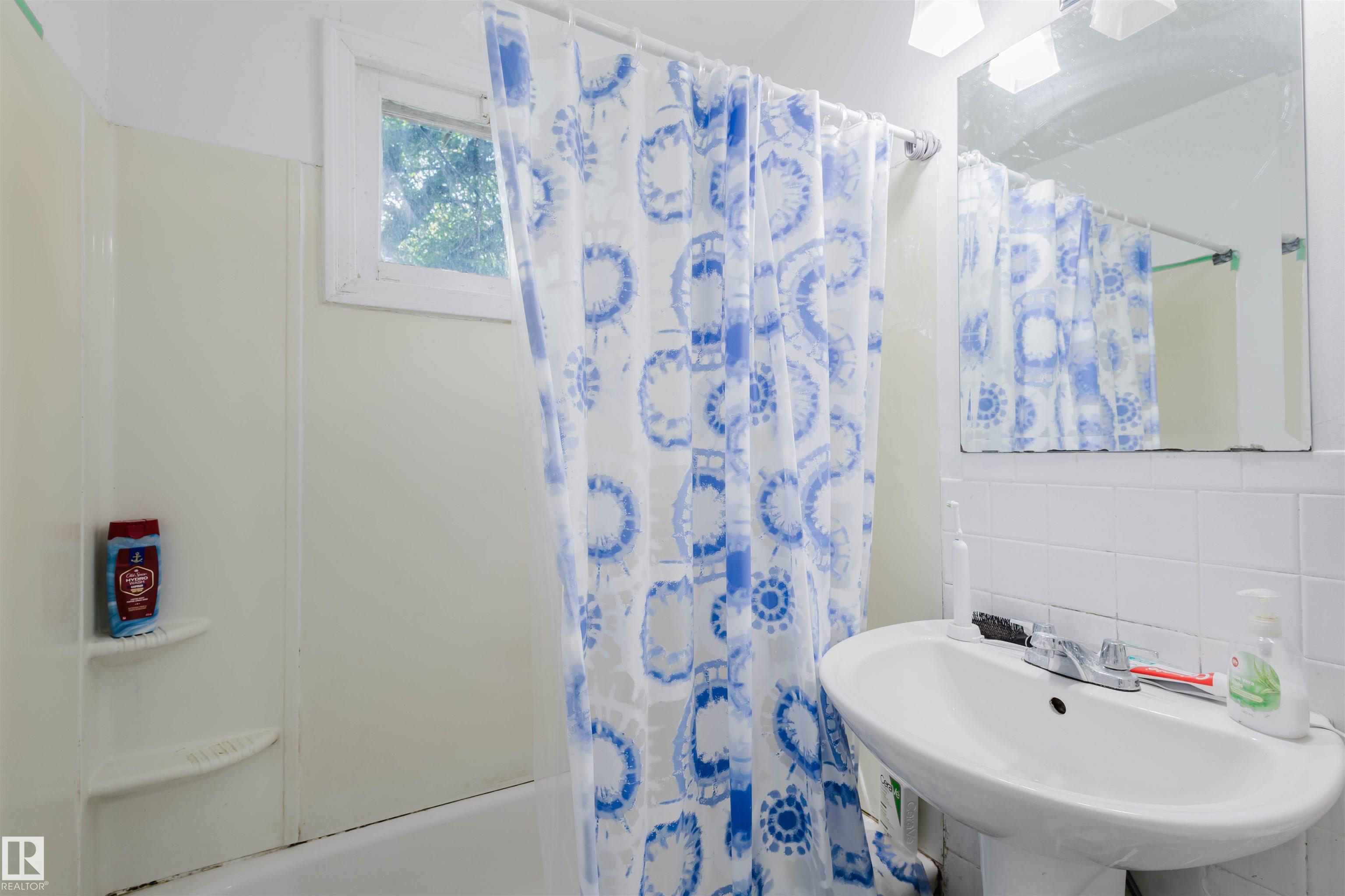 Photo 12 at 7230 112 Street NW, McKernan, Edmonton