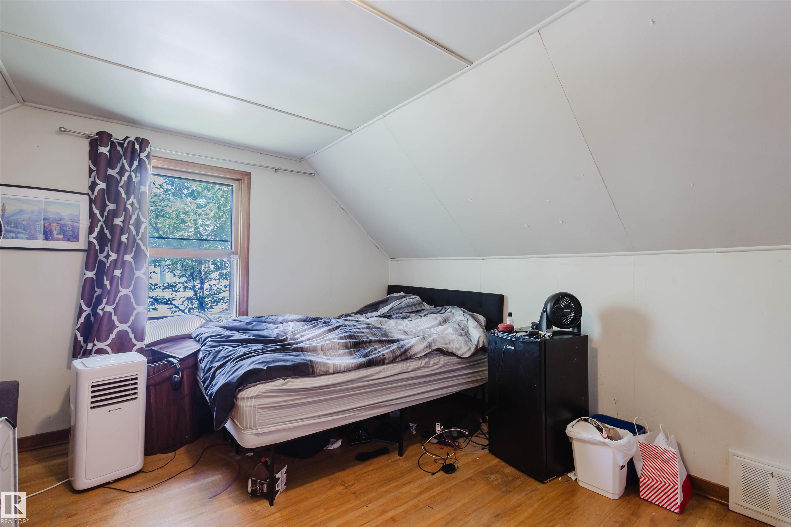 Photo 15 at 7230 112 Street NW, McKernan, Edmonton