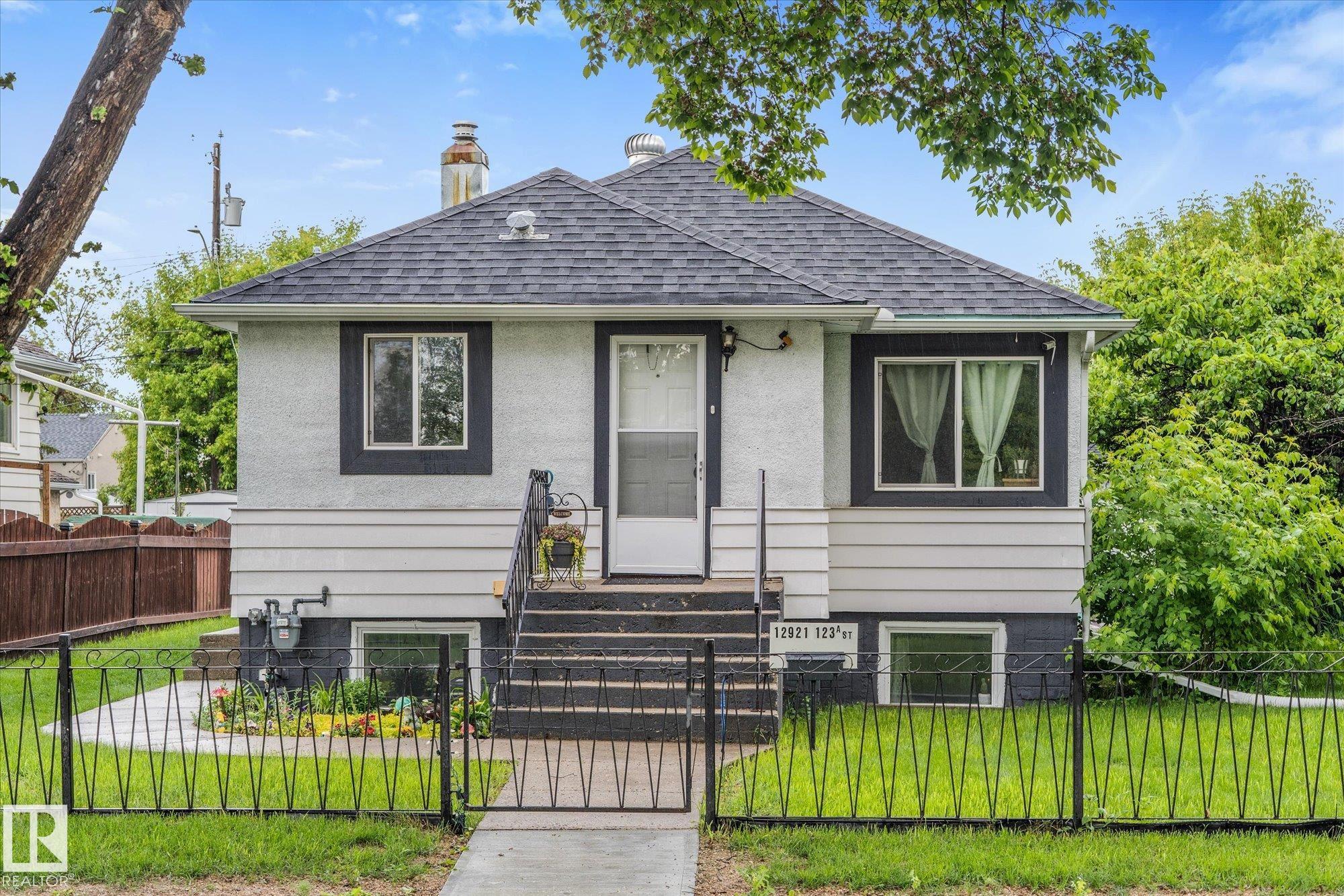 12921 123a Street NW, Calder, Edmonton
