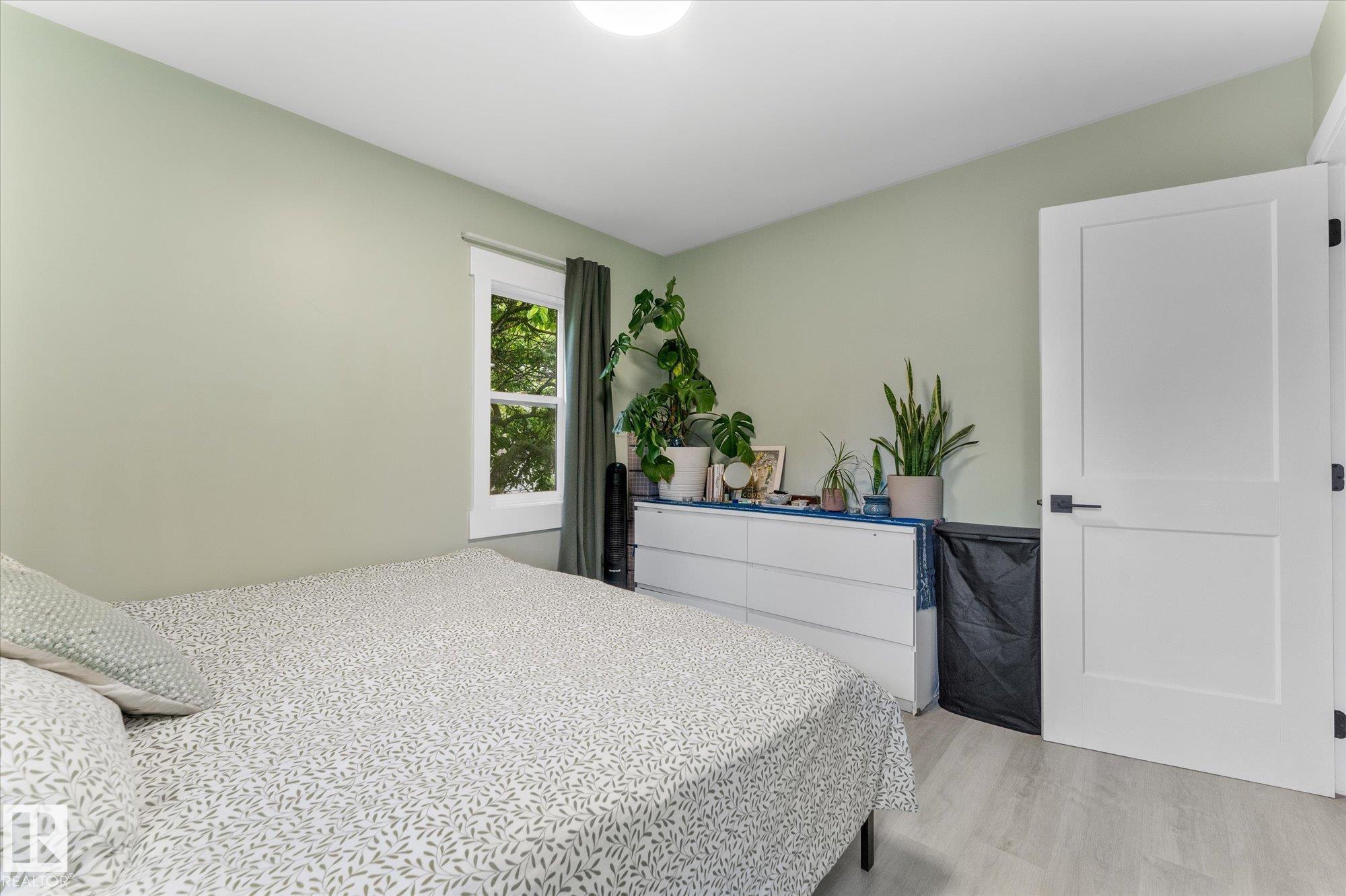 Photo 15 at 12921 123a Street NW, Calder, Edmonton