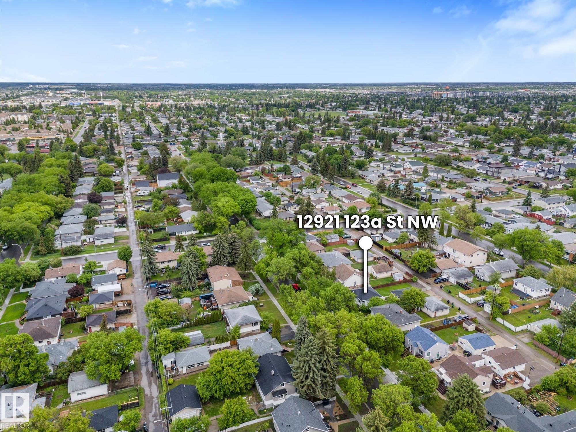 Photo 36 at 12921 123a Street NW, Calder, Edmonton
