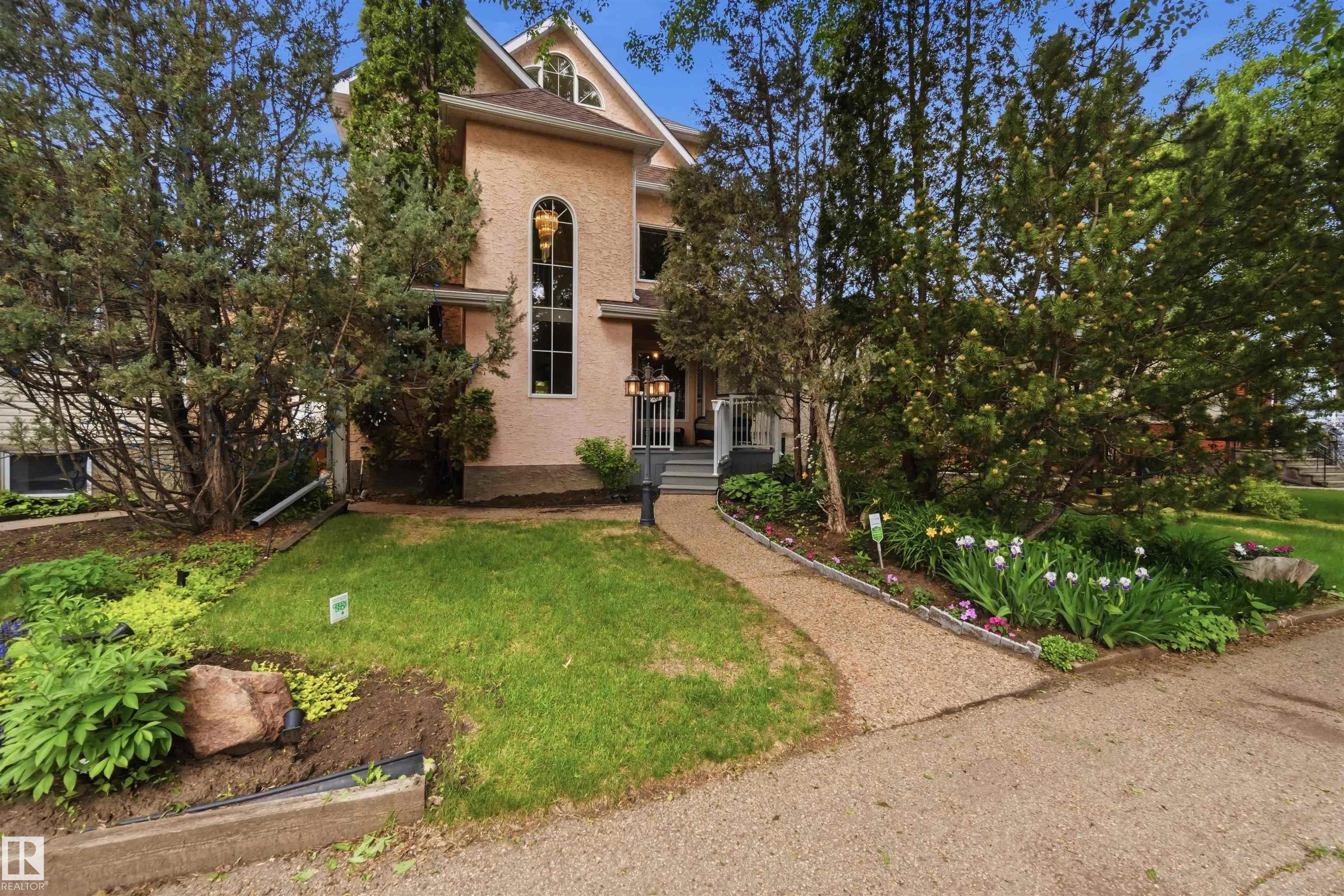 9730 95 Street NW, Cloverdale, Edmonton