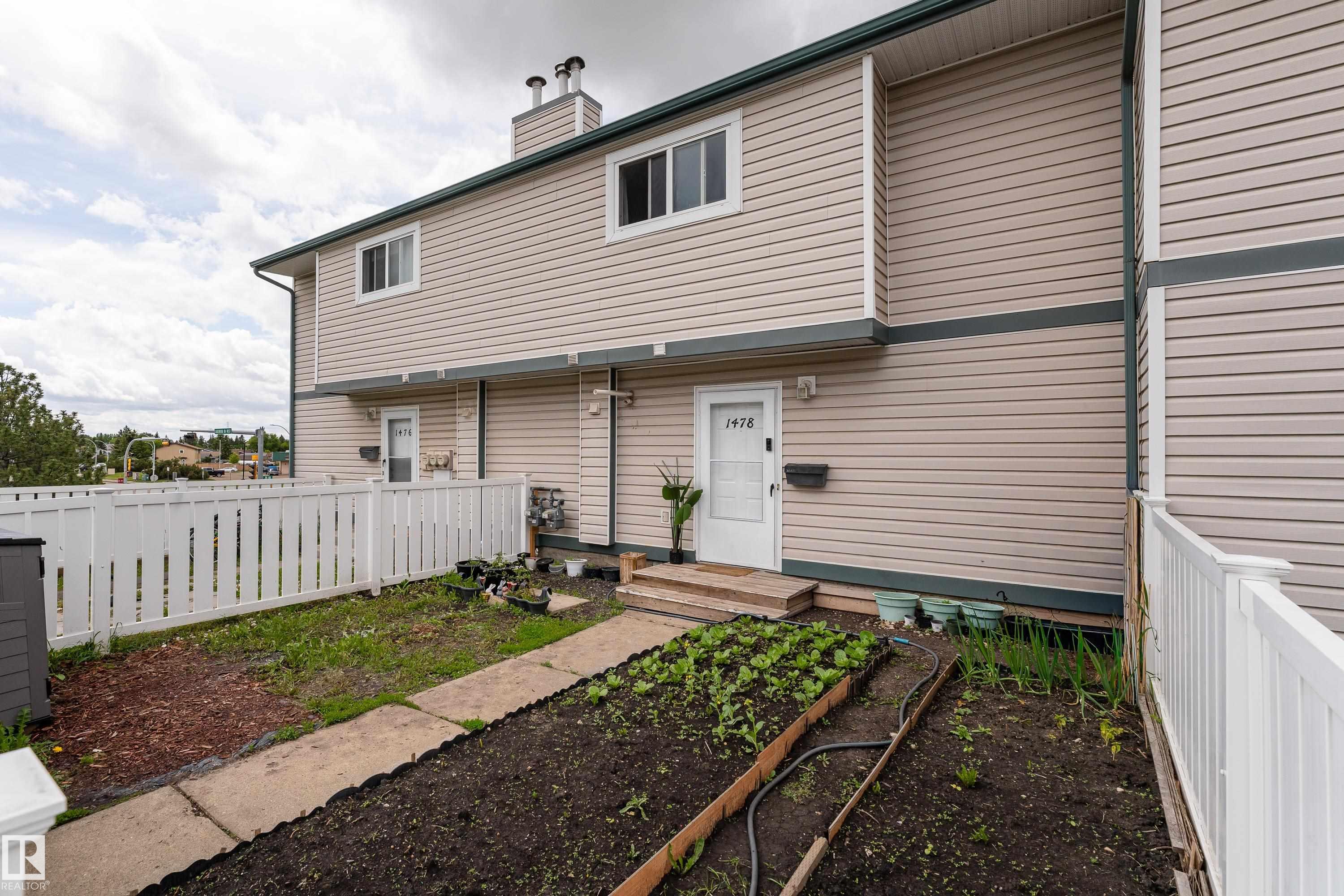 1478 Lakewood Road W NW, Tipaskan, Edmonton