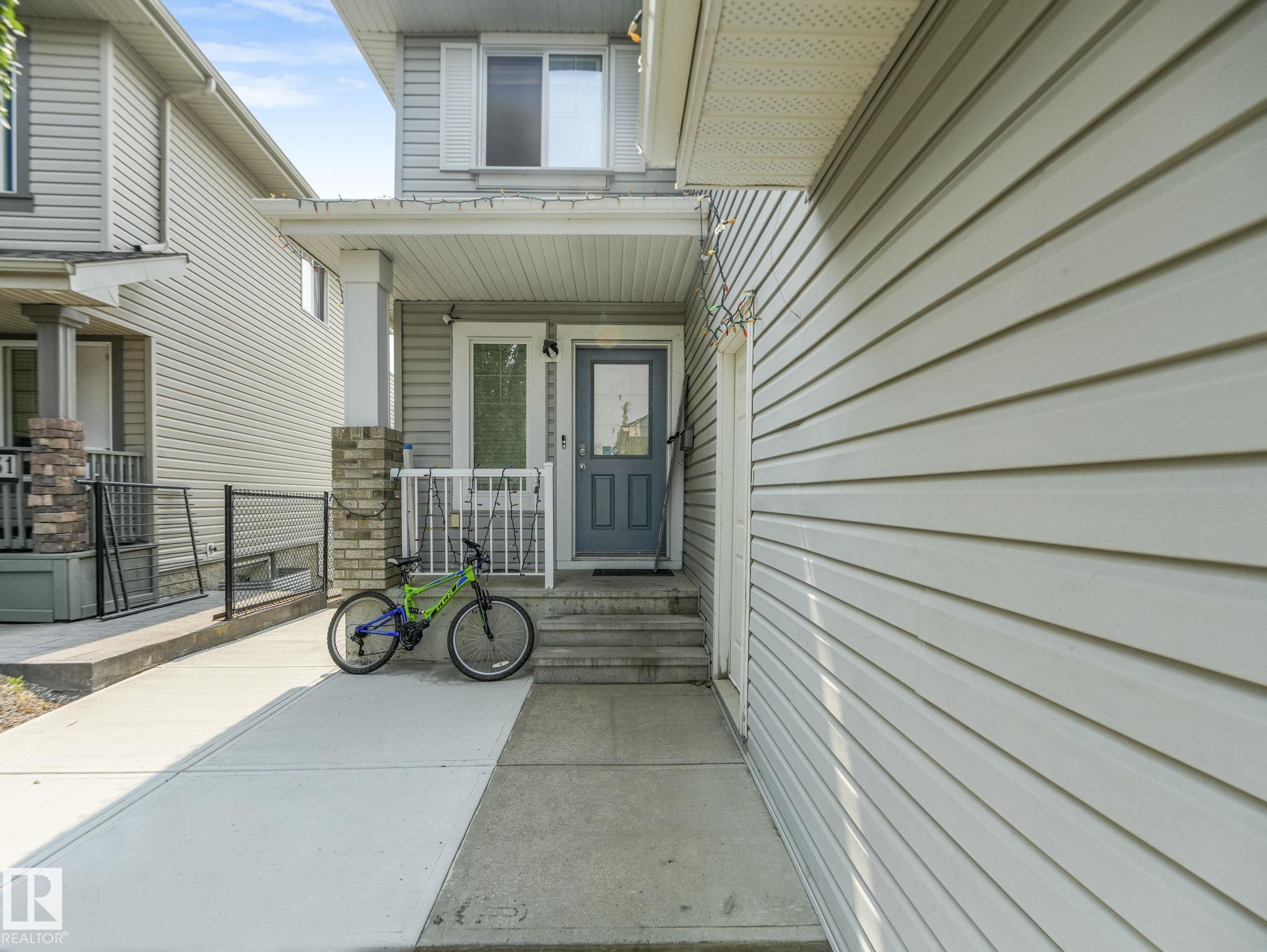 Photo 17 at 6303 4 Avenue SW, Charlesworth, Edmonton