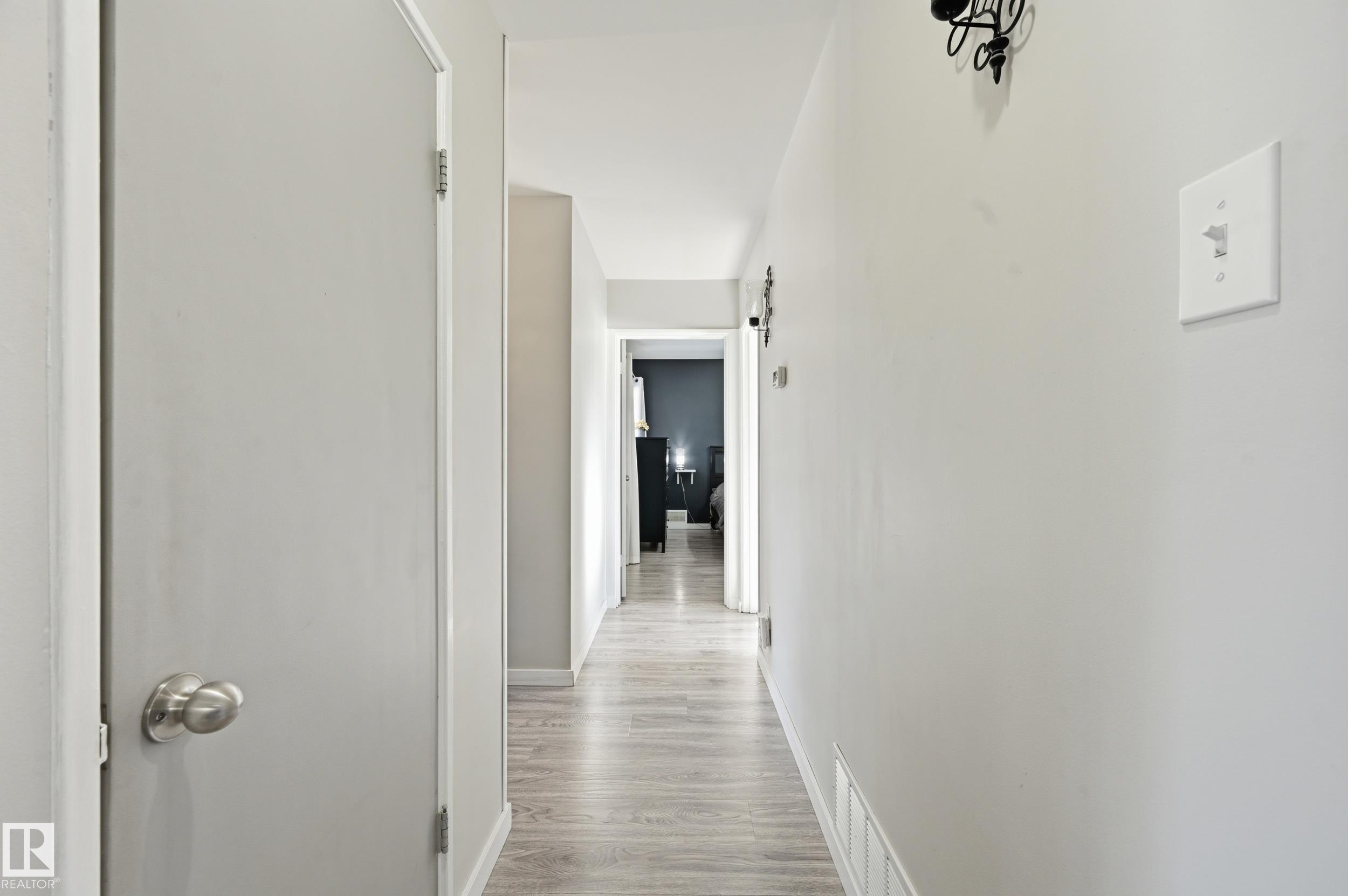 Photo 14 at 7719 71 Avenue NW, Avonmore, Edmonton