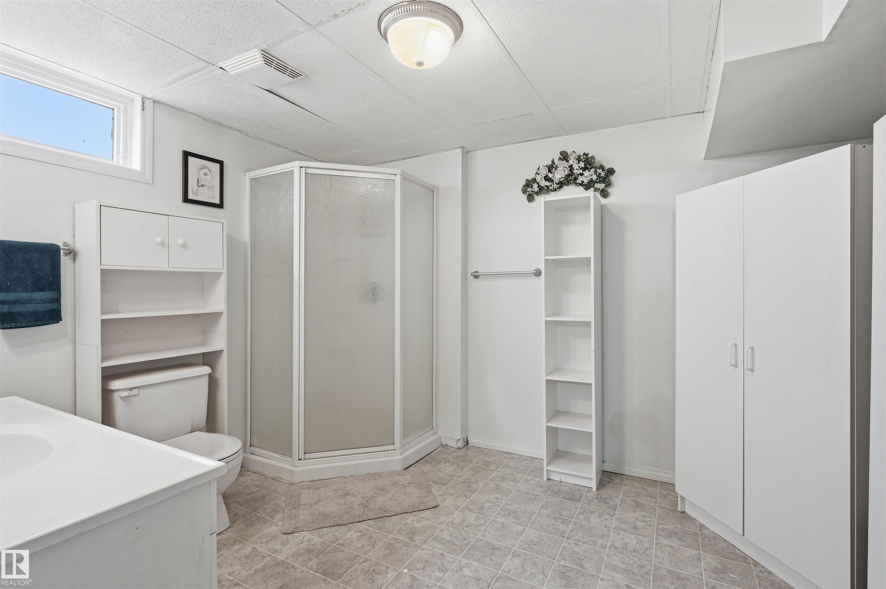 Photo 27 at 7719 71 Avenue NW, Avonmore, Edmonton