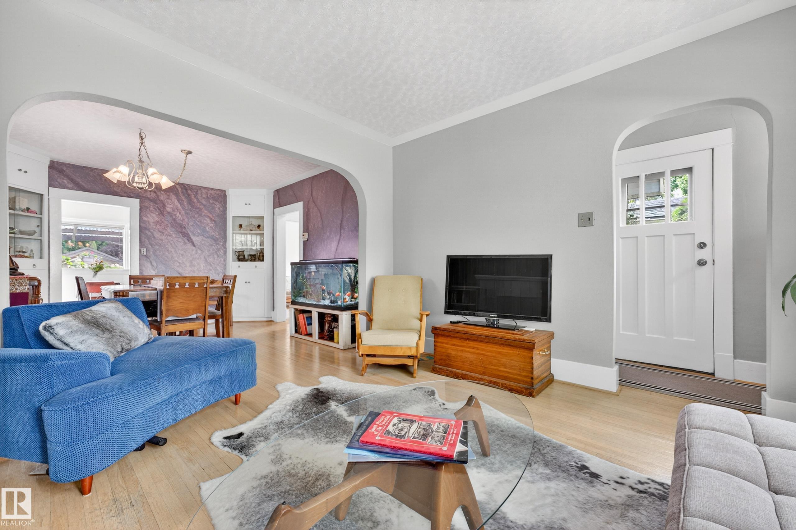 Photo 12 at 11313 67 Street NW, Highlands, Edmonton