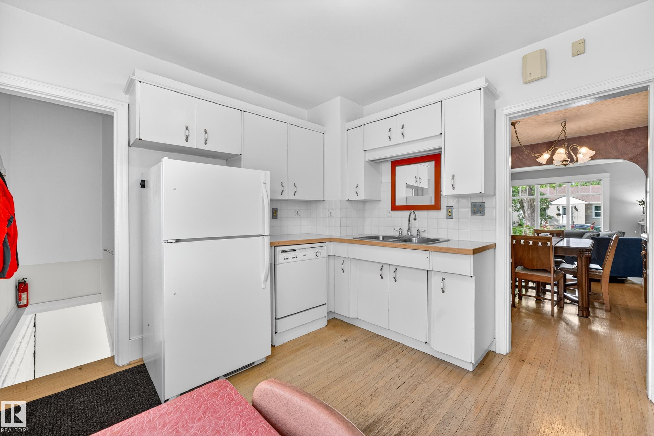 Photo 20 at 11313 67 Street NW, Highlands, Edmonton