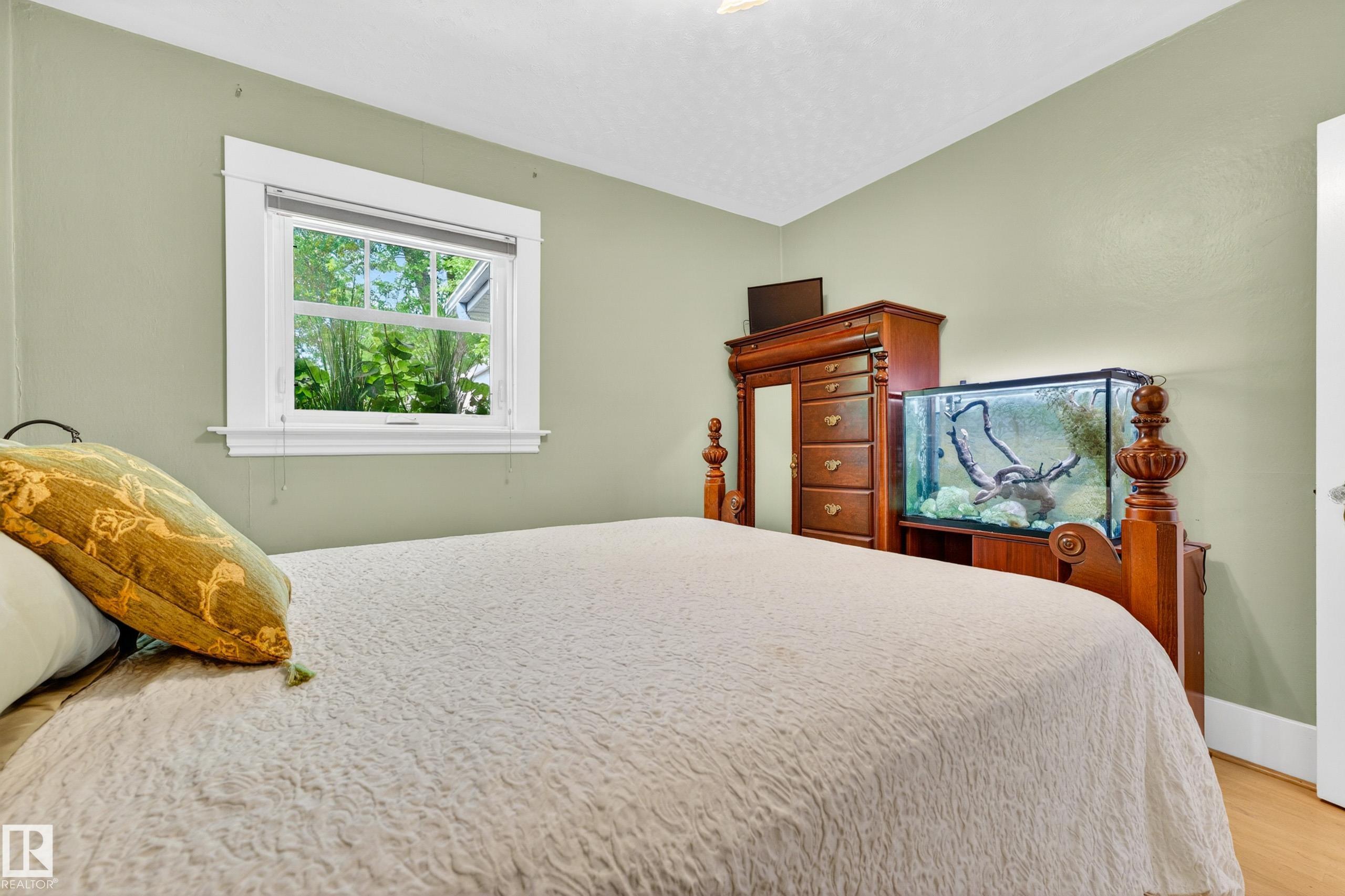 Photo 24 at 11313 67 Street NW, Highlands, Edmonton