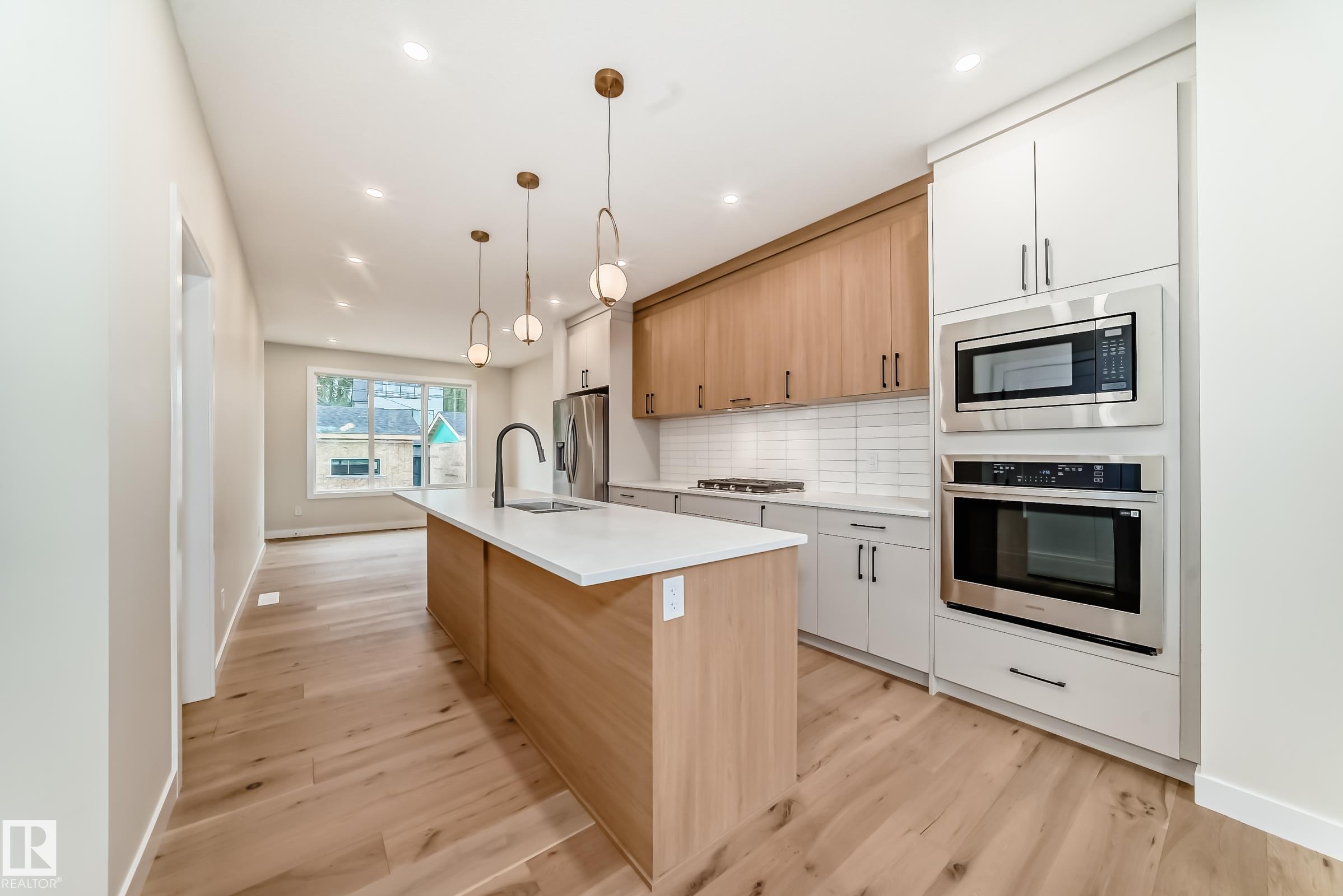 Photo 11 at 9637 85 Street NW, Holyrood, Edmonton