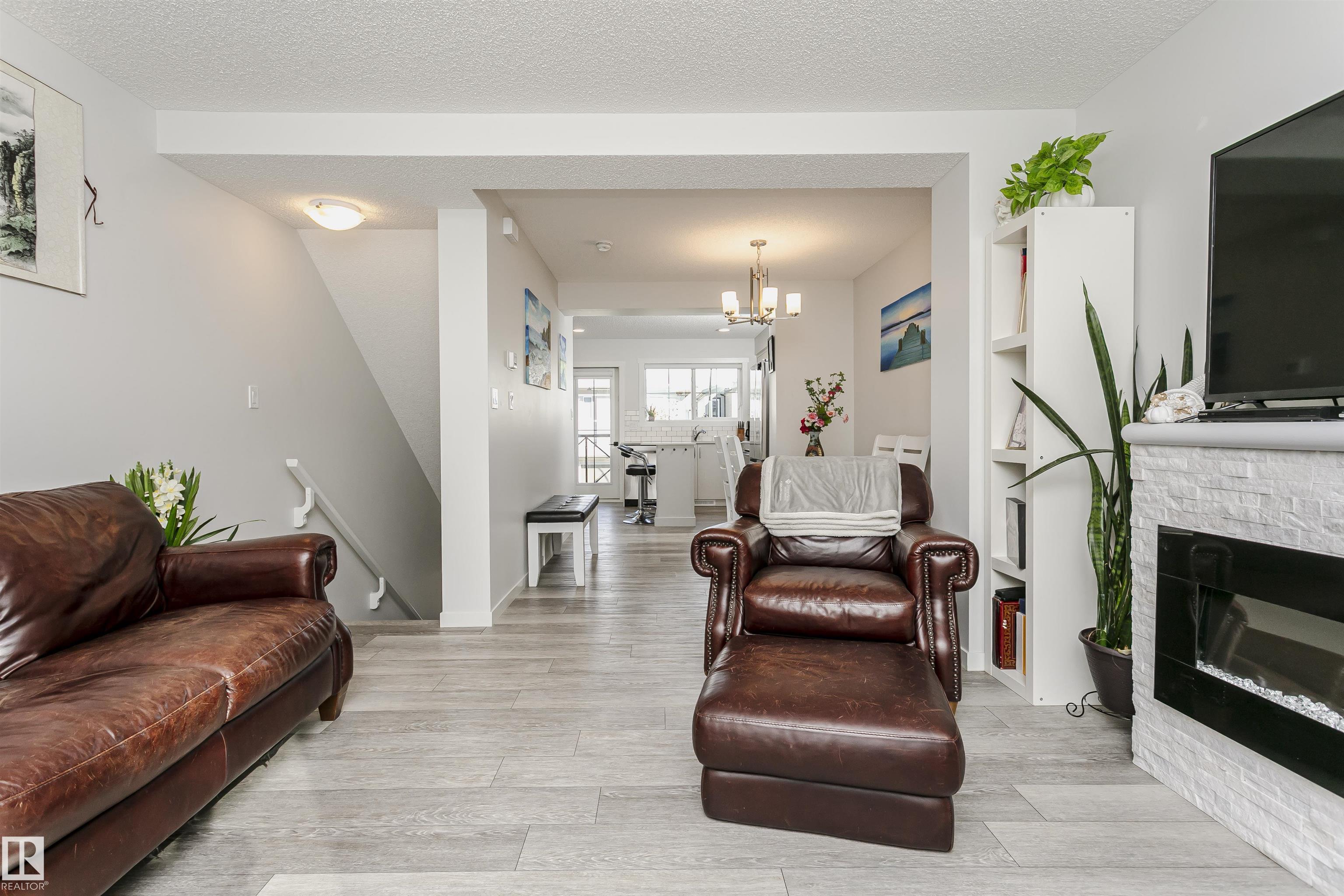 Photo 10 at 19627 28 Avenue NW, The Uplands, Edmonton