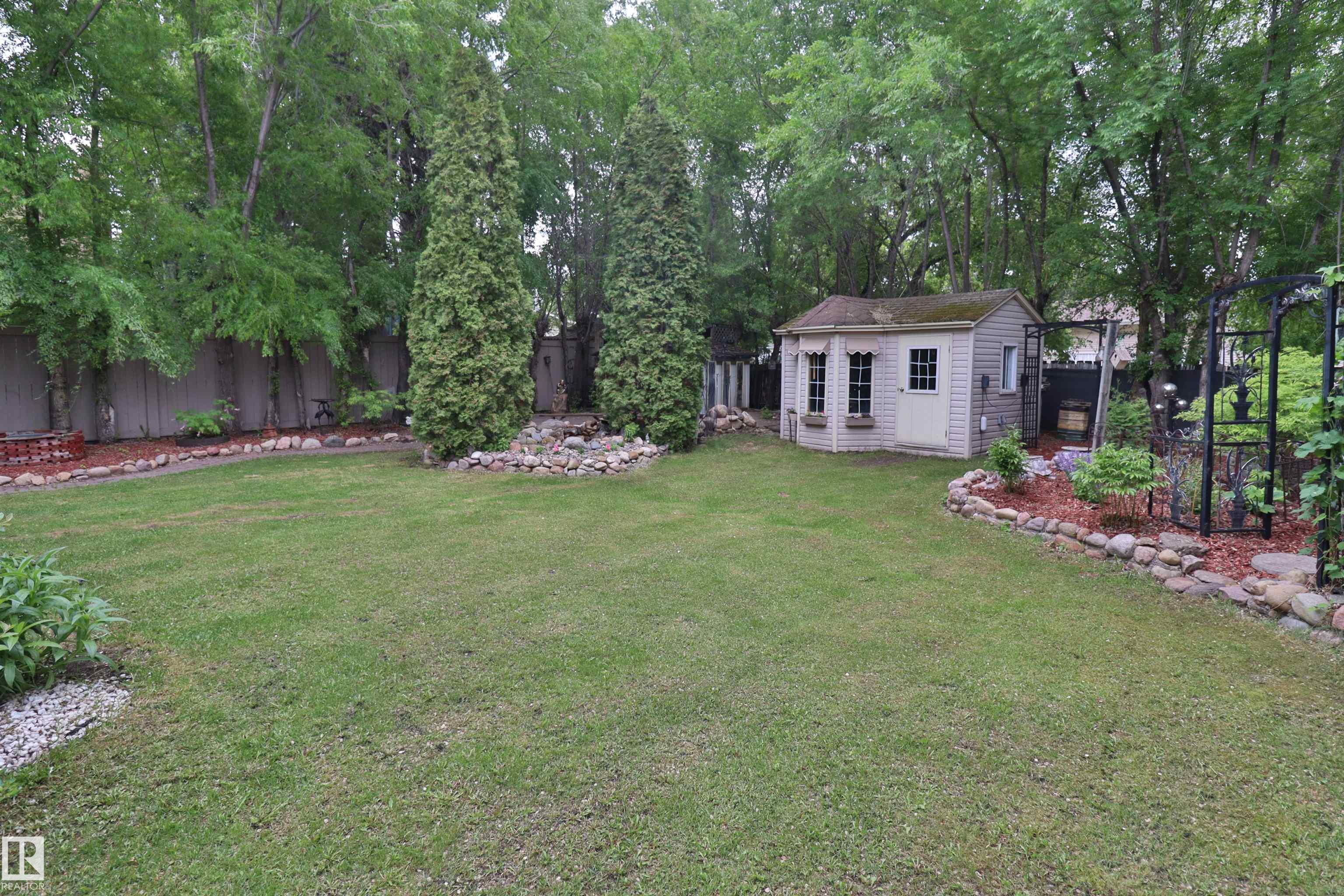 Photo 14 at 42 Alpaugh Crst, Leduc Estates, Leduc