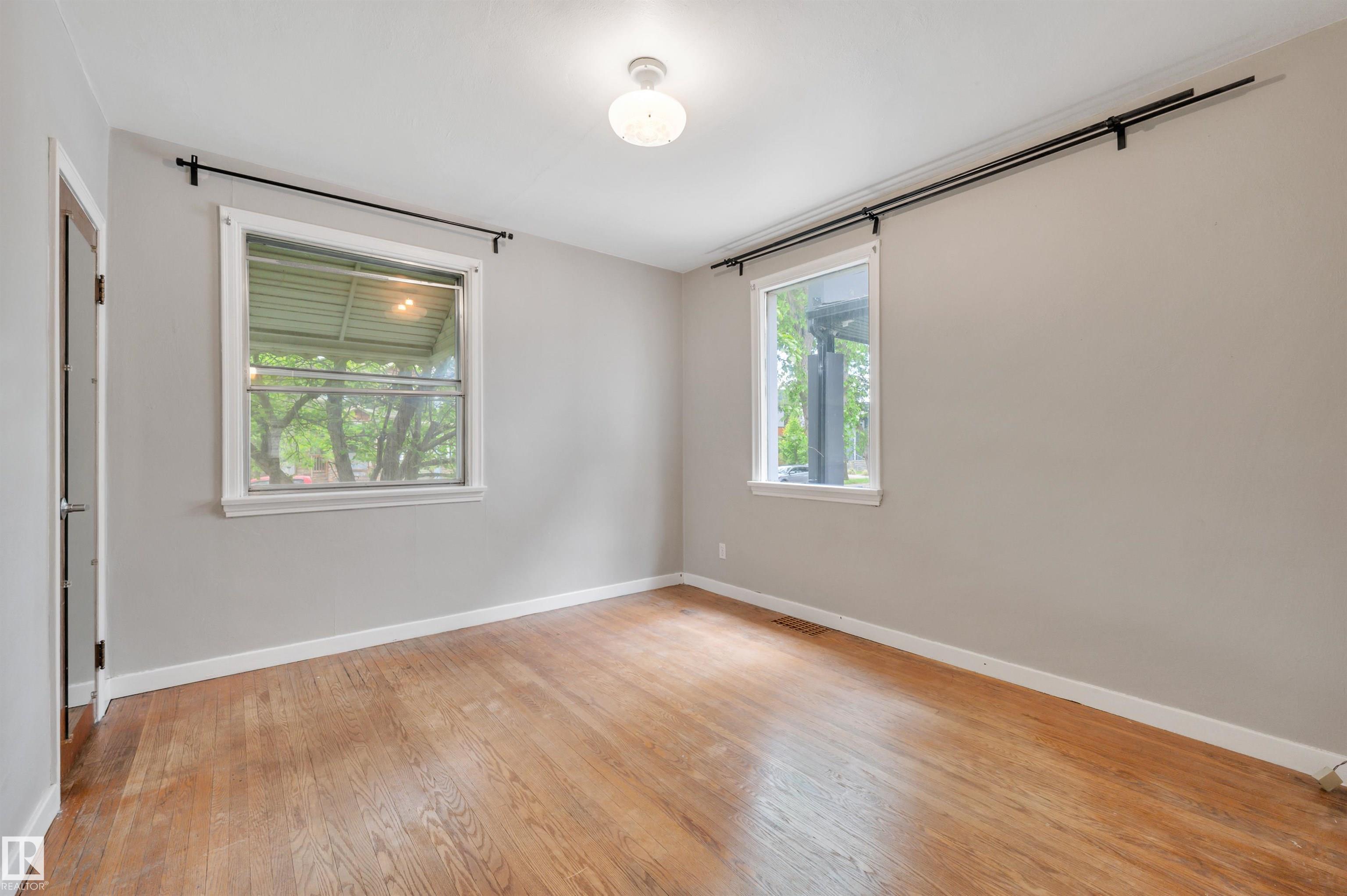 Photo 15 at 9624 77 Avenue NW, Ritchie, Edmonton