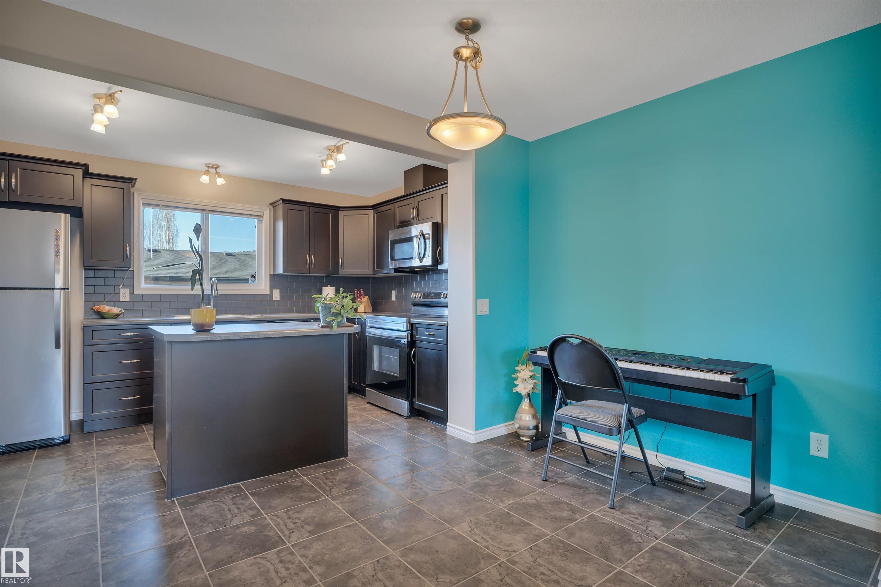 Photo 9 at 355 Secord Boulevard NW, Secord, Edmonton