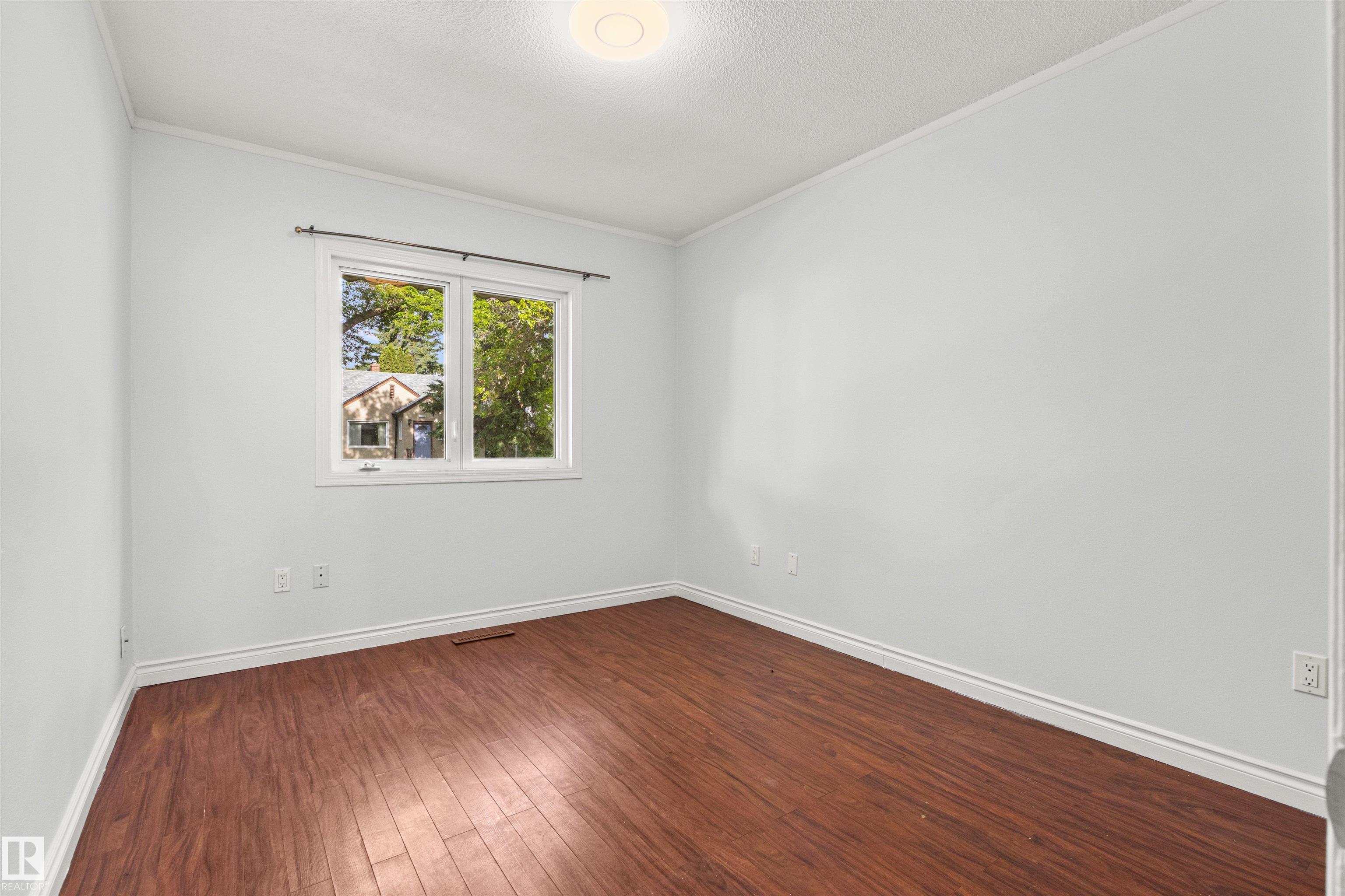 Photo 15 at 11605 91 Street NW, Alberta Avenue, Edmonton